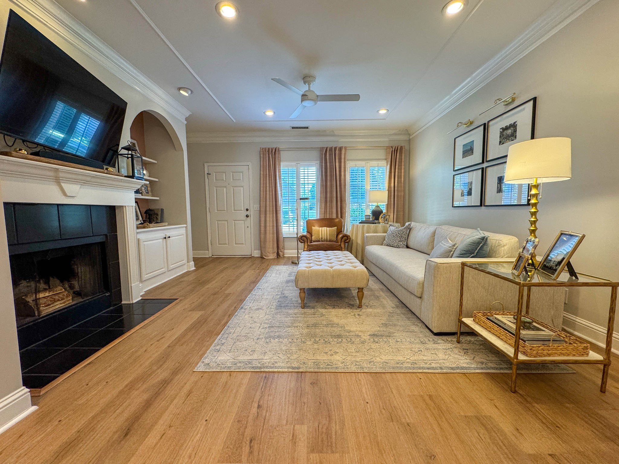 2113 Gold Valley Dr