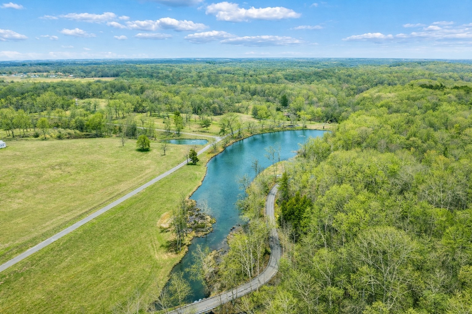 225 Lake Hills Rd NA