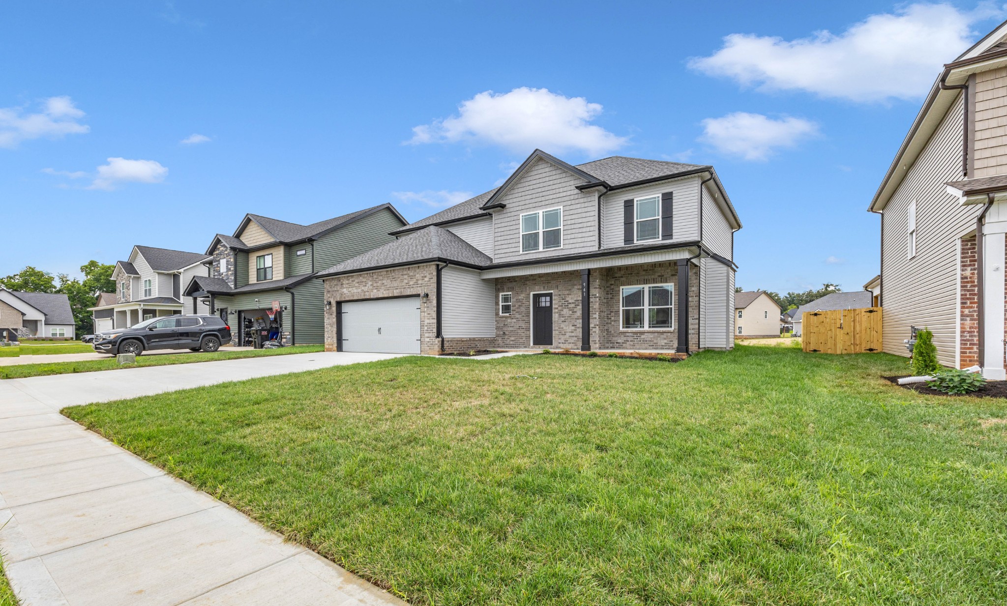 961 Isaac Dr