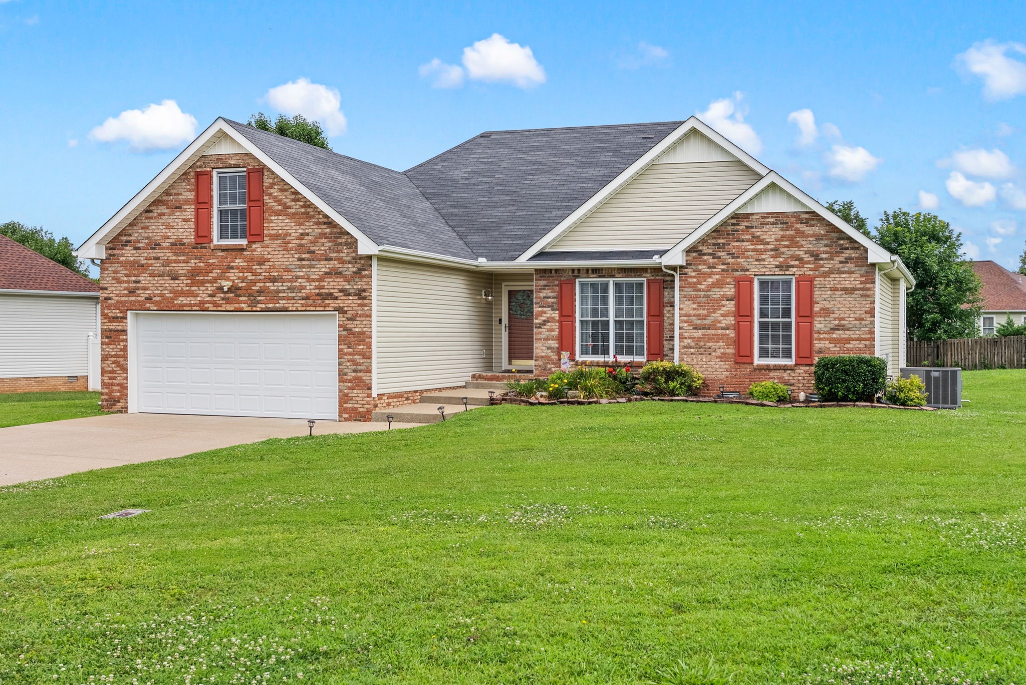 655 Stonewall Ln
