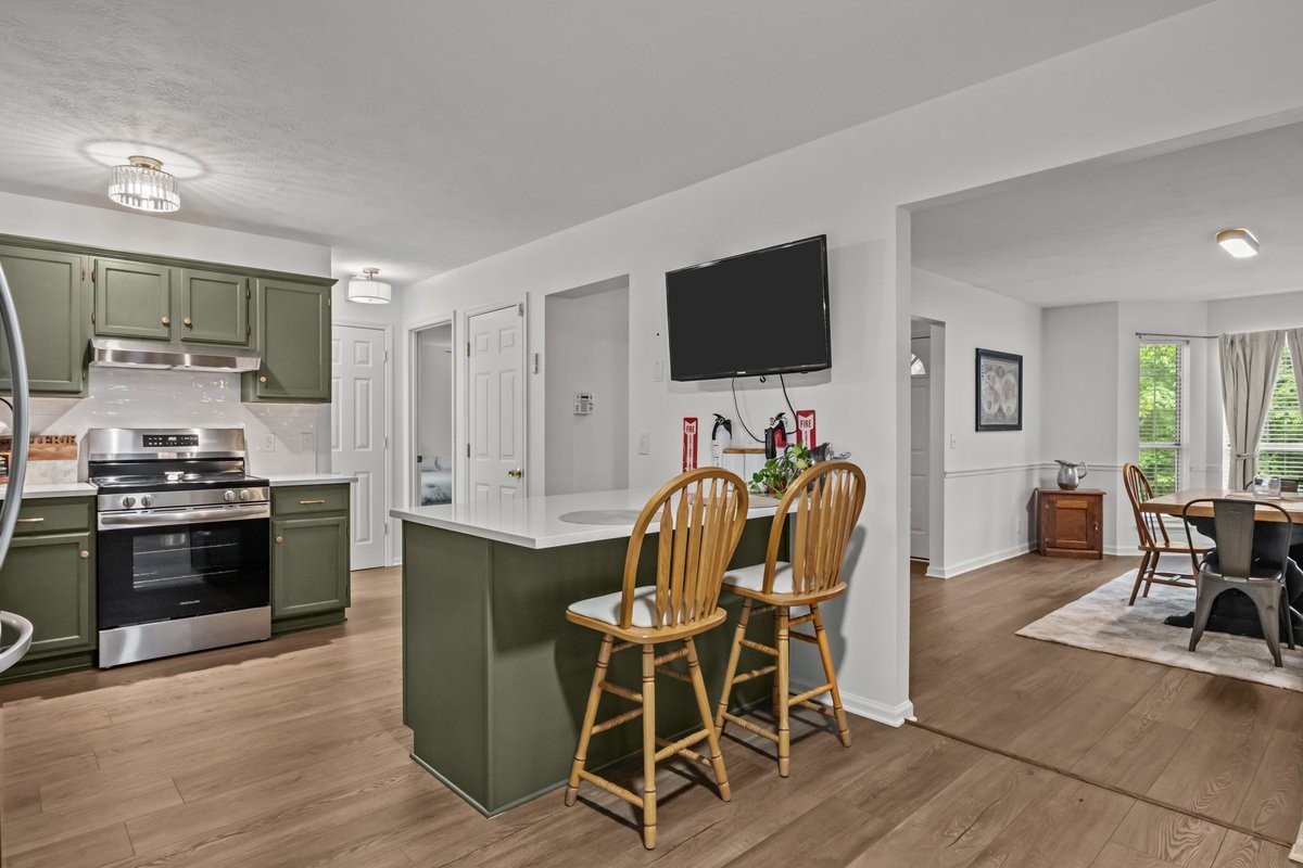 1008 Cross Country Dr