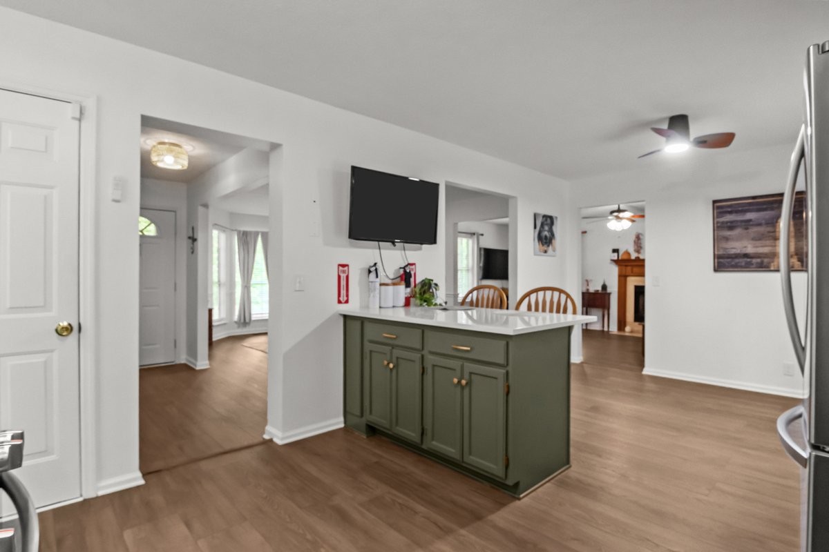 1008 Cross Country Dr