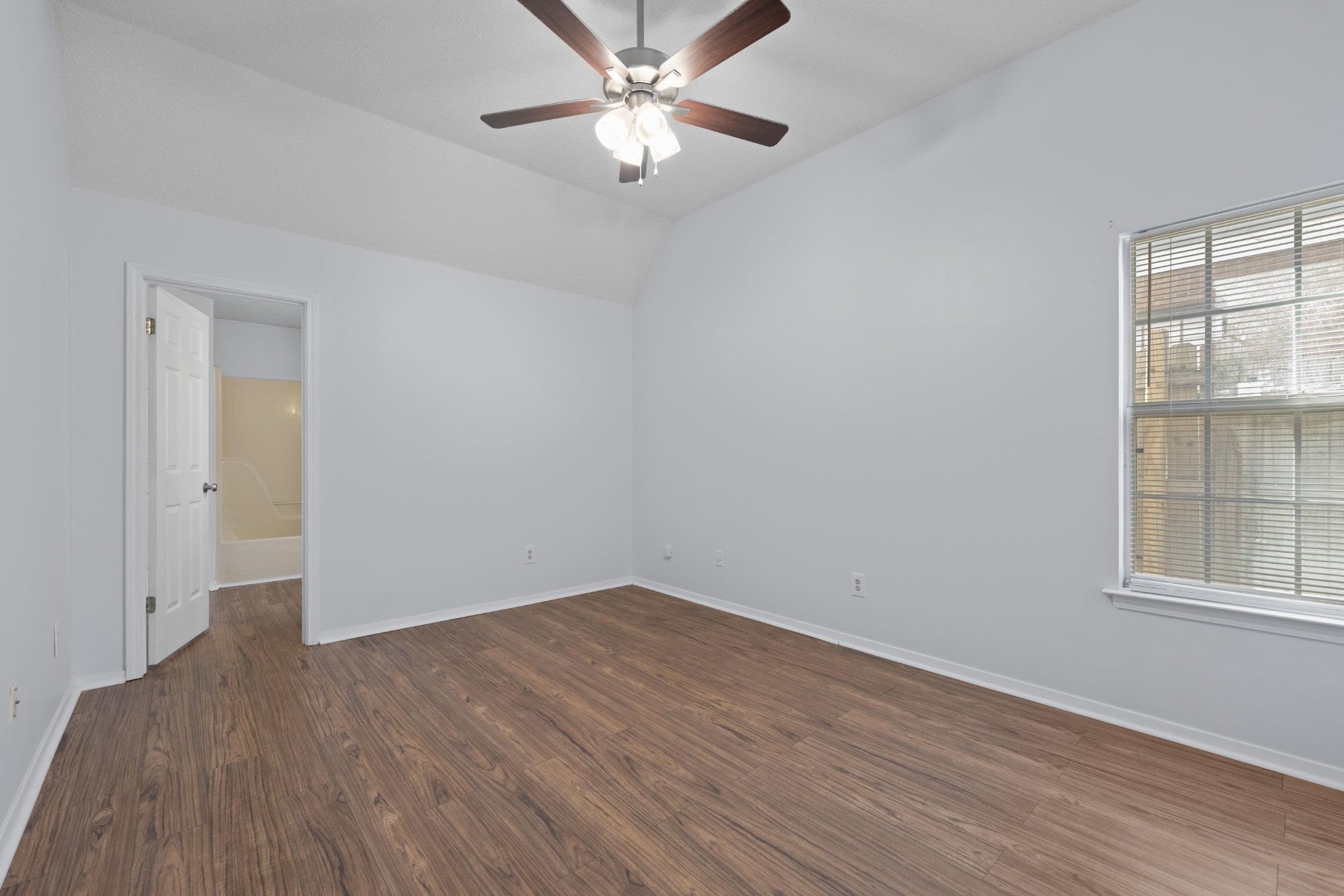 1612 SORGHUM MILL DR