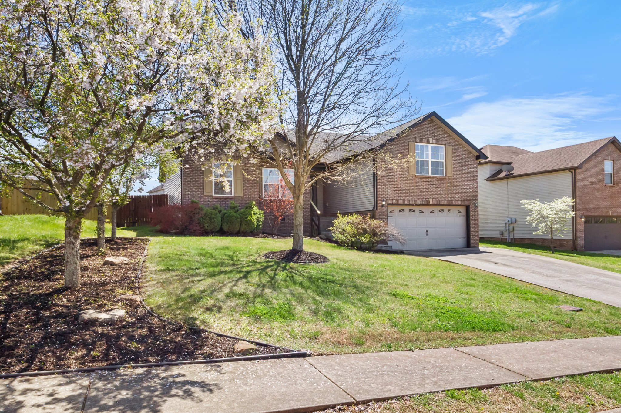 1995 GENERAL NEYLAND DRIVE