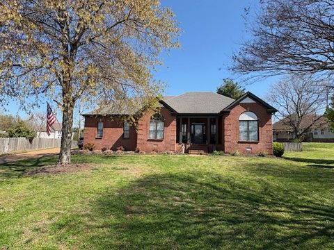 2508 Douglas Ct Thompsons Station TN 37179