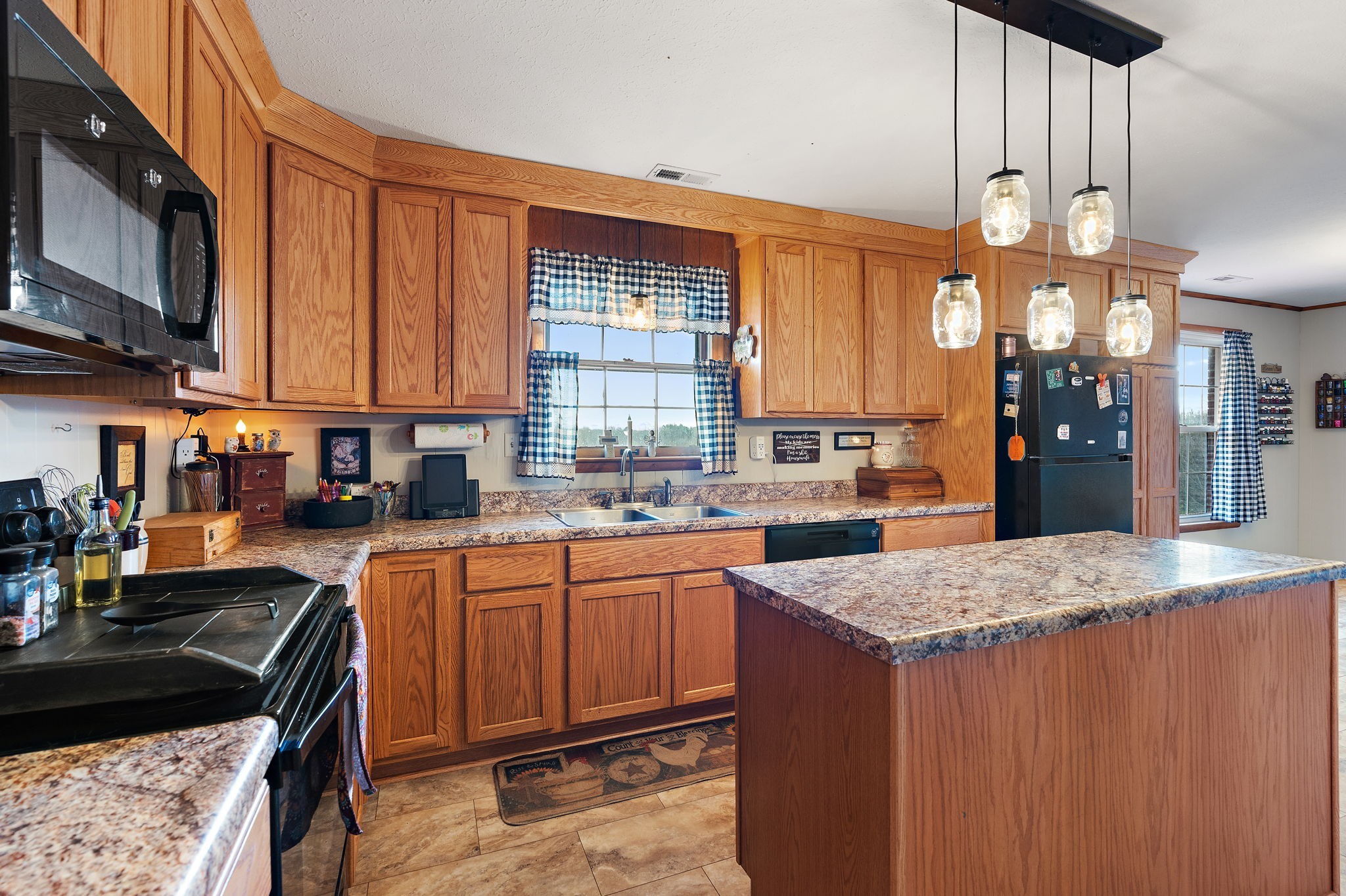 1001 Tudor Rd