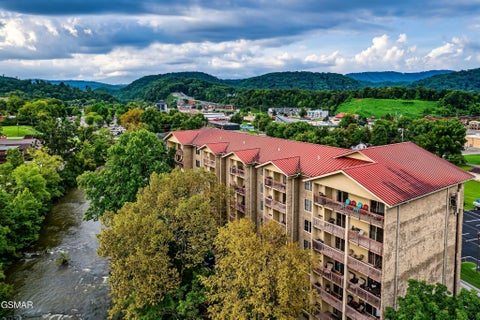 Photo of 3919 S River Road #604, Pigeon Forge, TN 37863 (MLS # 3596376)