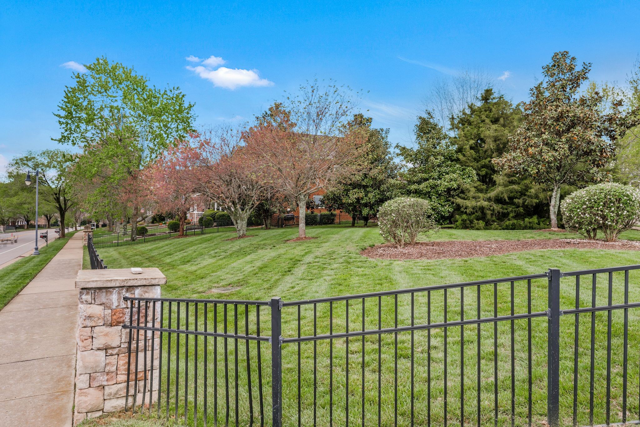 3044 Oxford Glen Dr