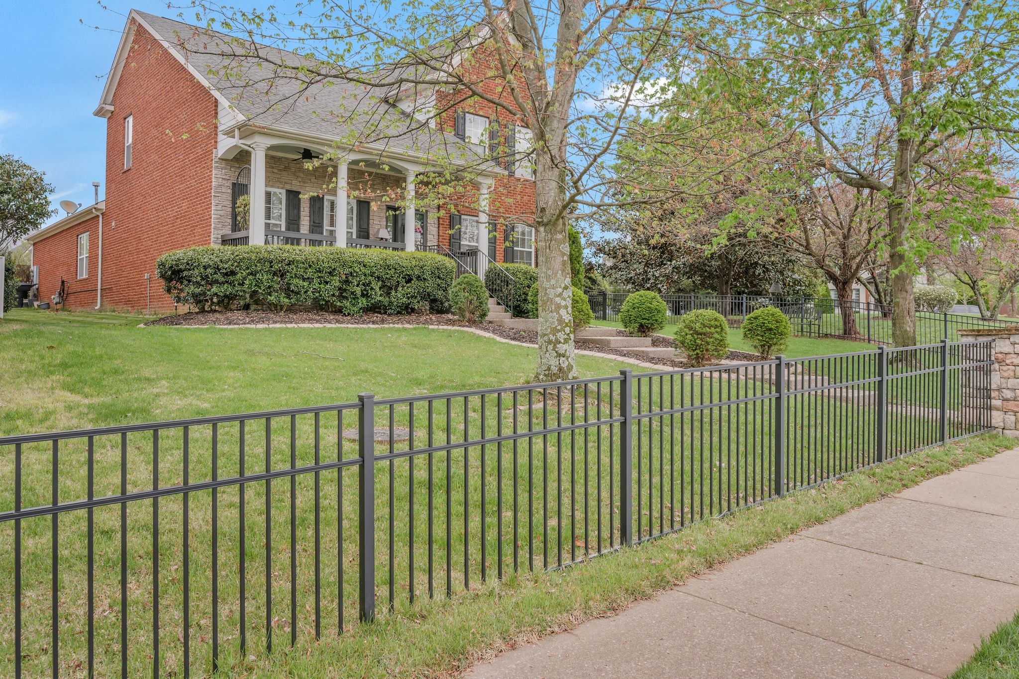 3044 Oxford Glen Dr
