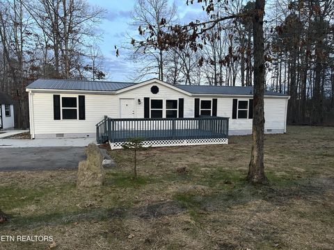 936 Pioneer Rd Grimsley TN 38565