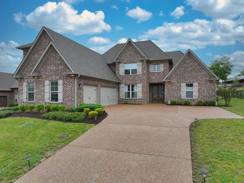 Photo of 963 Luxborough Dr, Hendersonville, TN 37075 (MLS # 3204996)