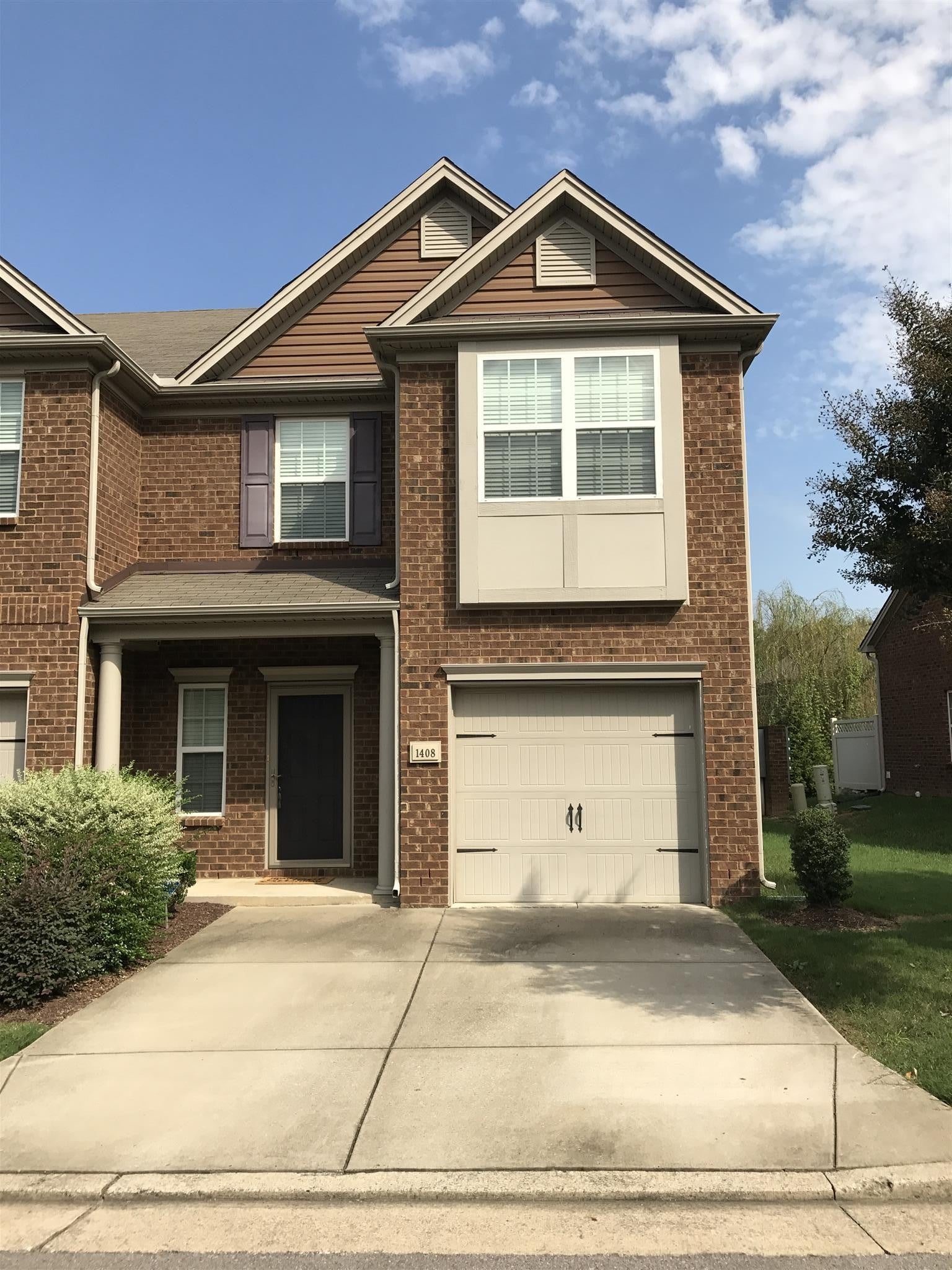 3.0-bed rental at 1408 Beech Grove Way 1408