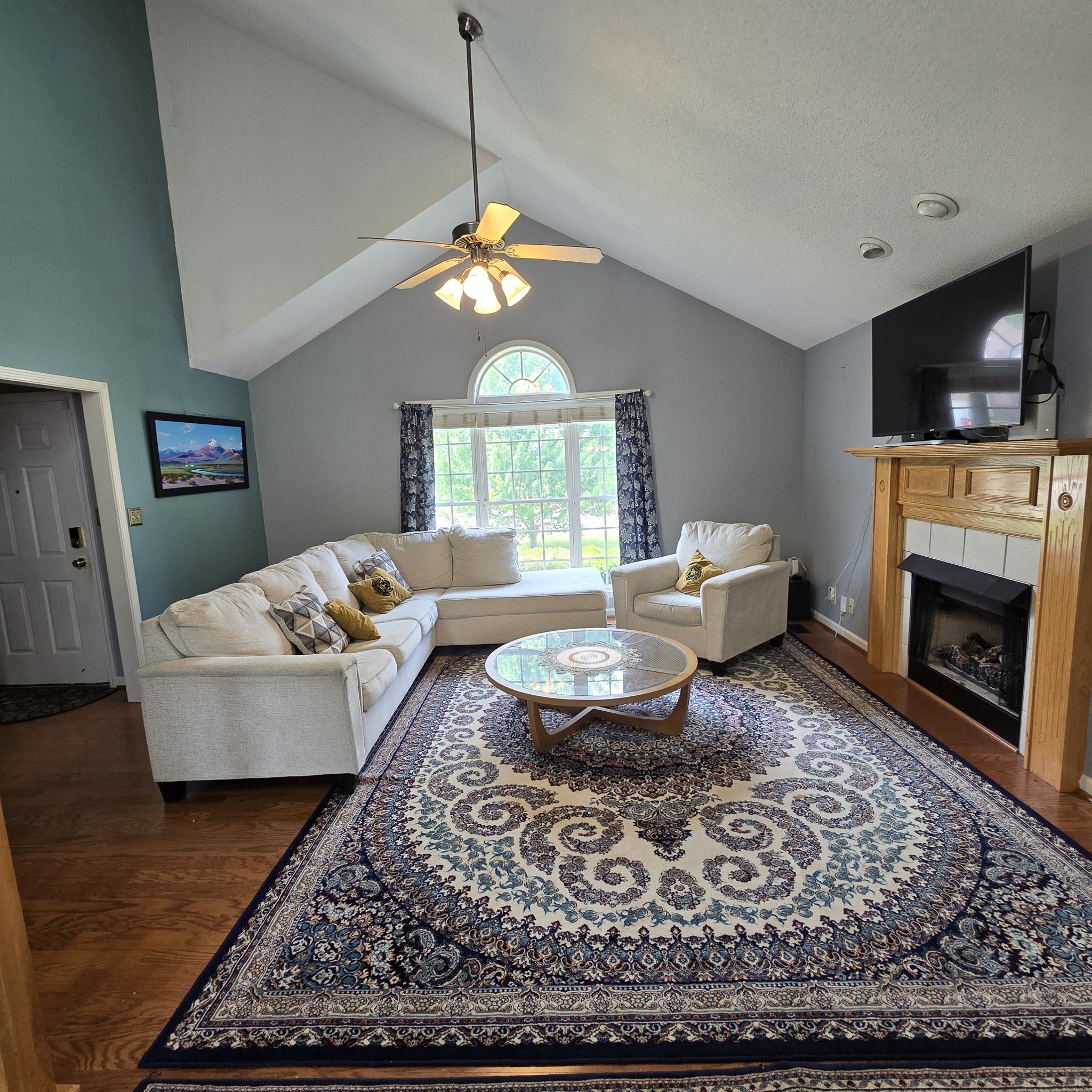 1327 Bluebonnet Dr