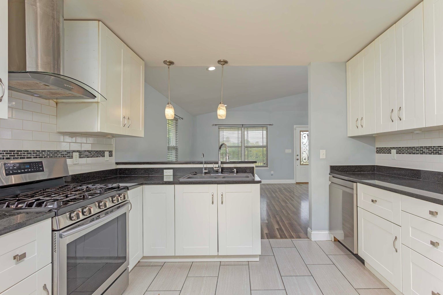 339 Foothills Dr