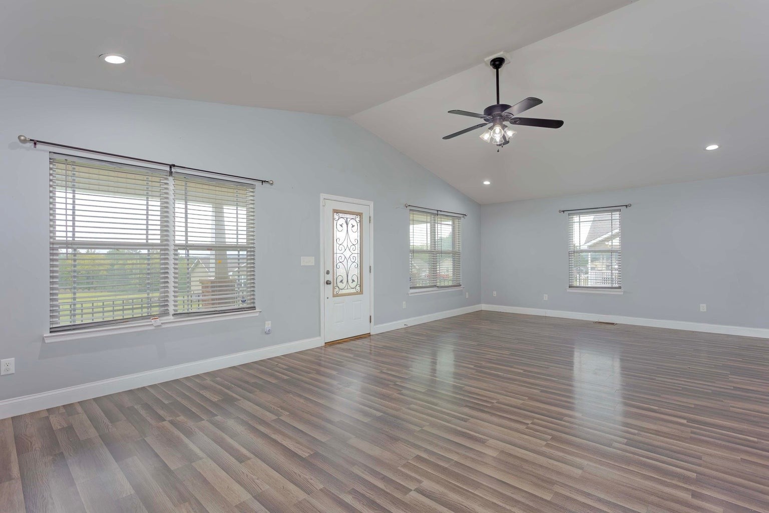 339 Foothills Dr