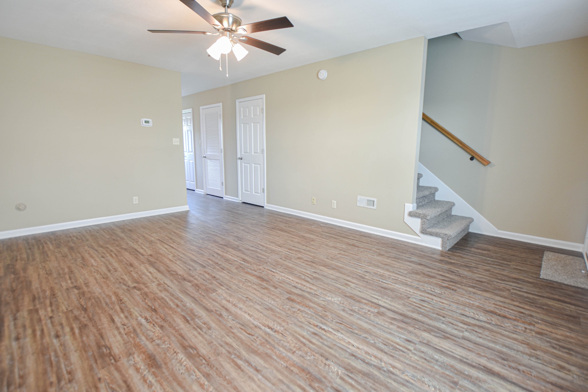 1030 W Creek Coyote Trl E