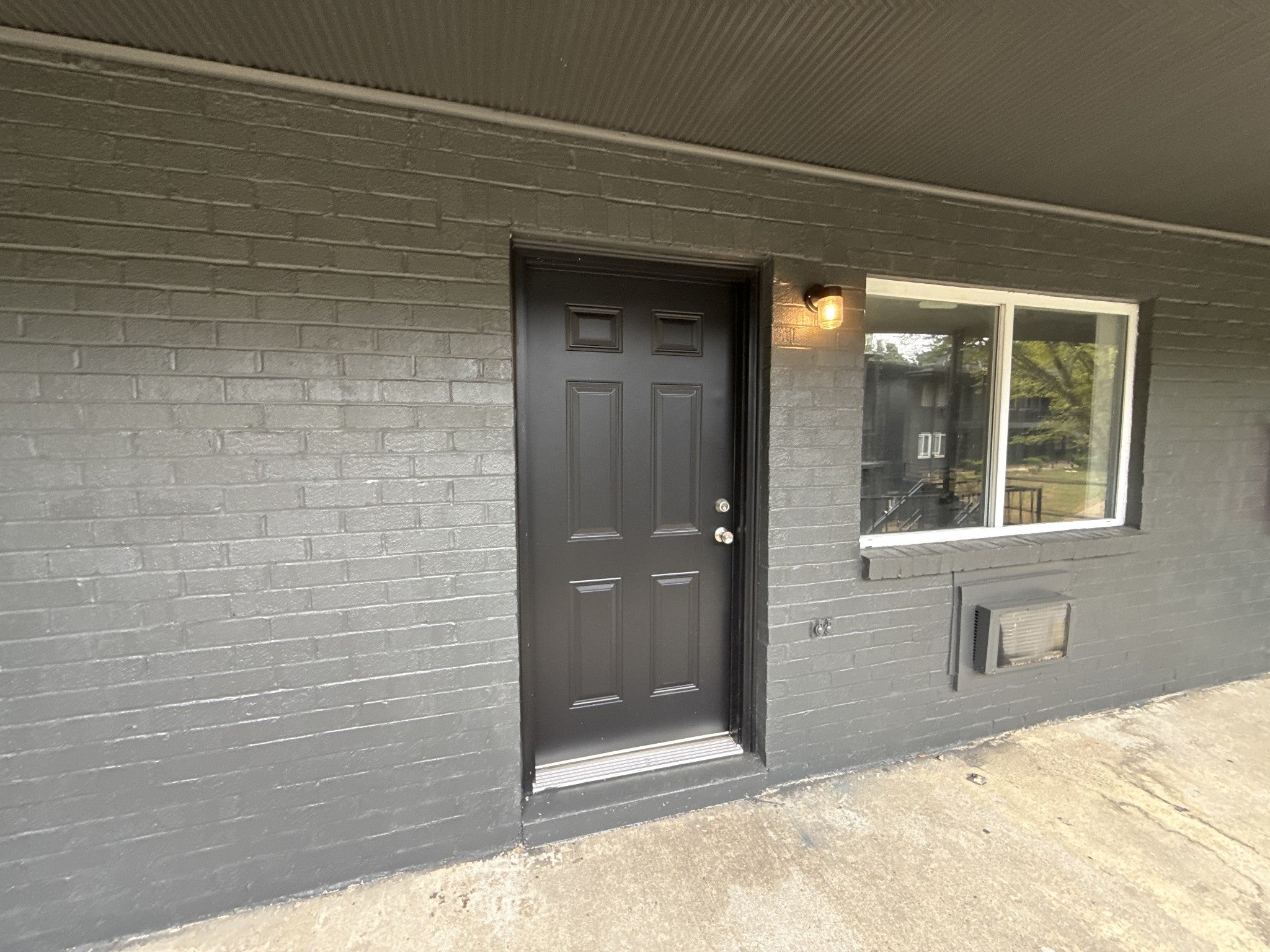 550 Harding Place F121