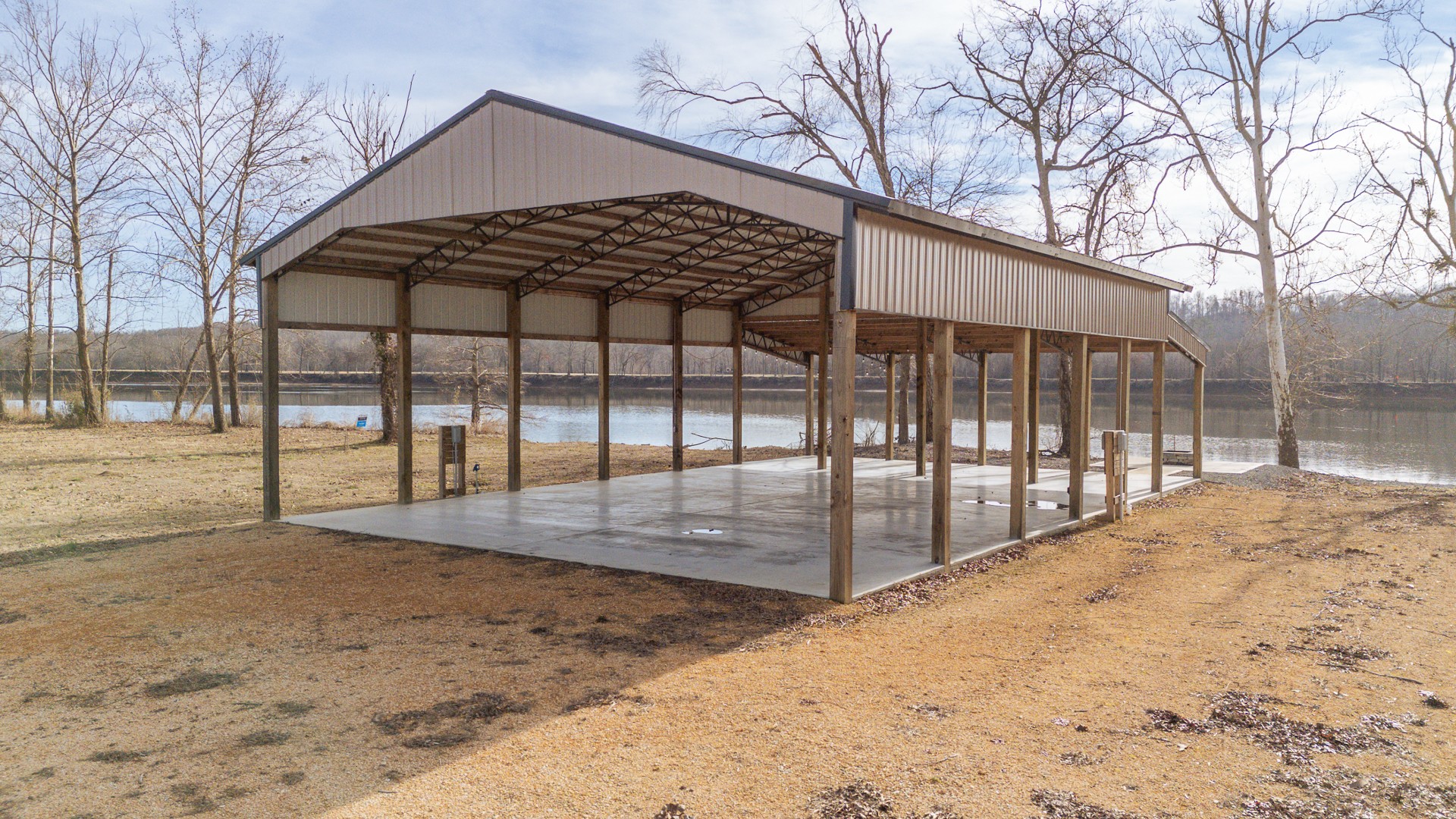 209 Hardin Bottom River Rd