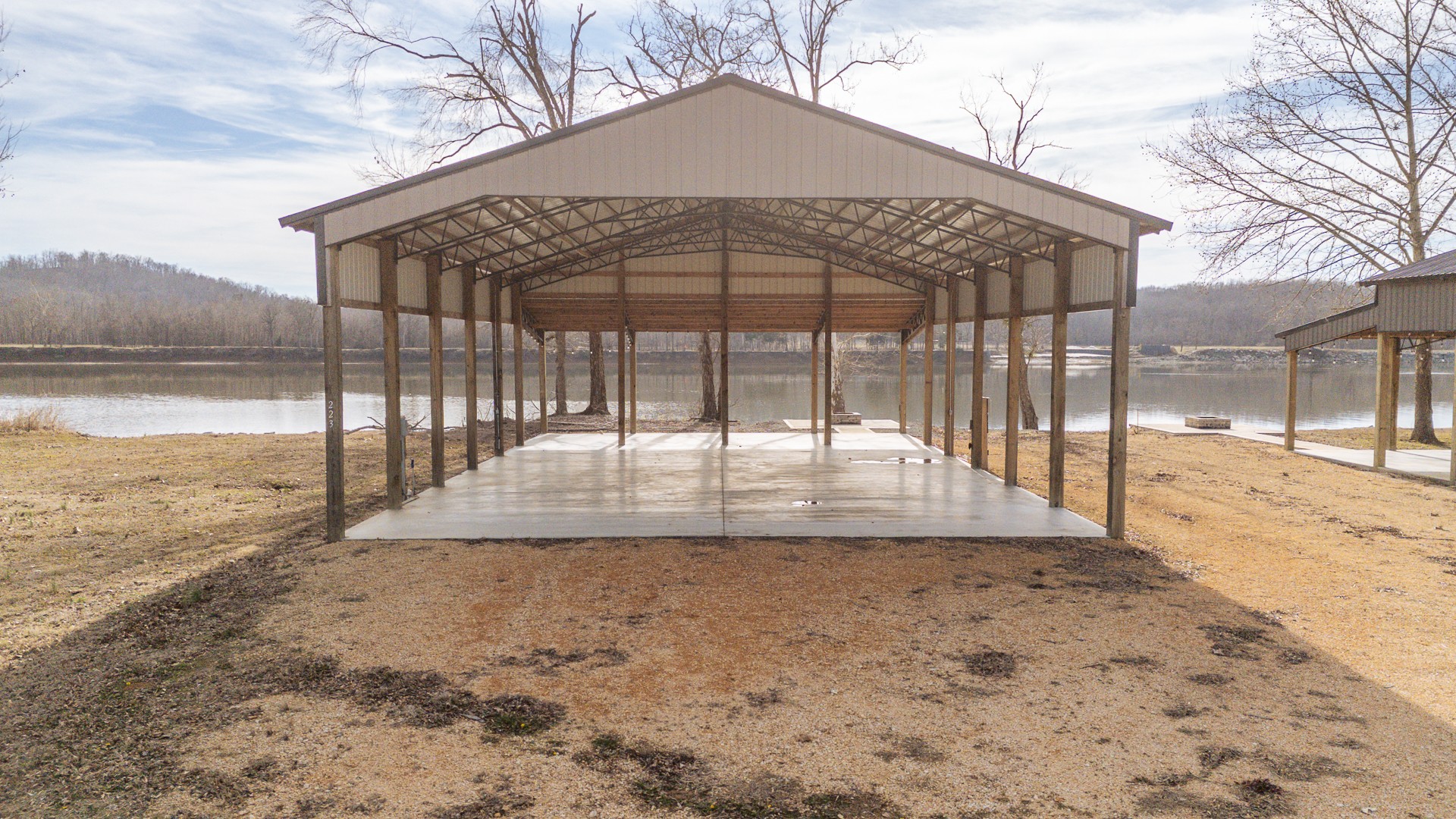 209 Hardin Bottom River Rd
