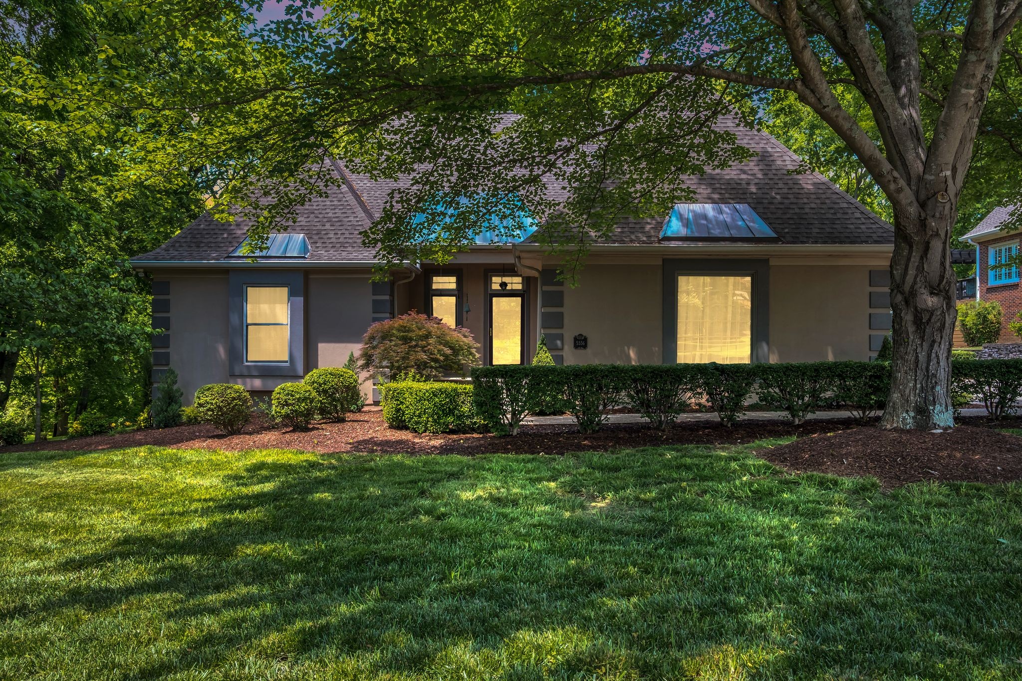 5556 Hearthstone Ln