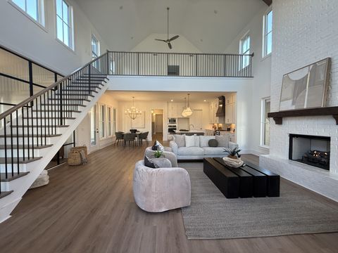 Photo of 317 Deep Creek Drive, Thompsons Station, TN 37179 (MLS # 2887599)