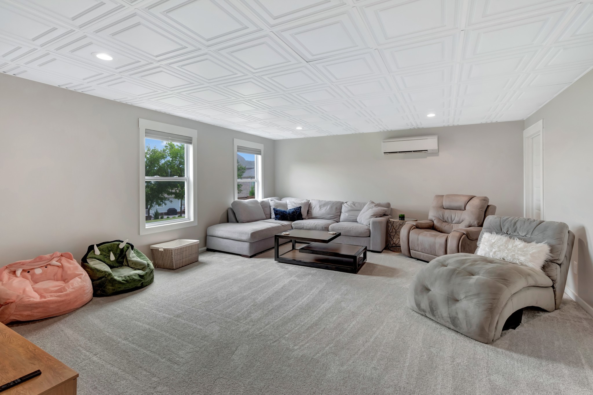 Thompsons Station, Tennessee 37179, United States, 5 Bedrooms Bedrooms, ,5 BathroomsBathrooms,Residential,Active,208640