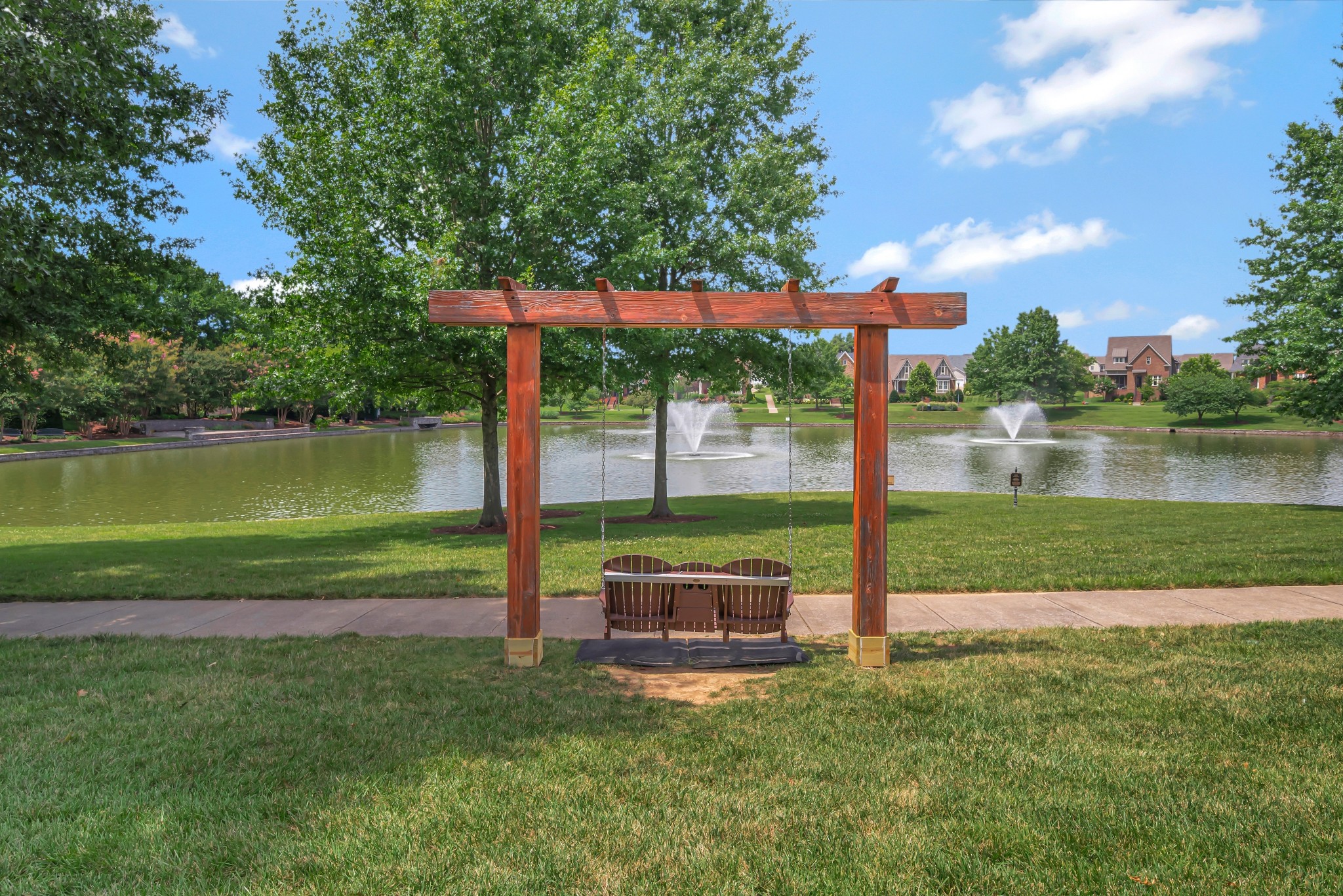 Thompsons Station, Tennessee 37179, United States, 5 Bedrooms Bedrooms, ,5 BathroomsBathrooms,Residential,Active,208640