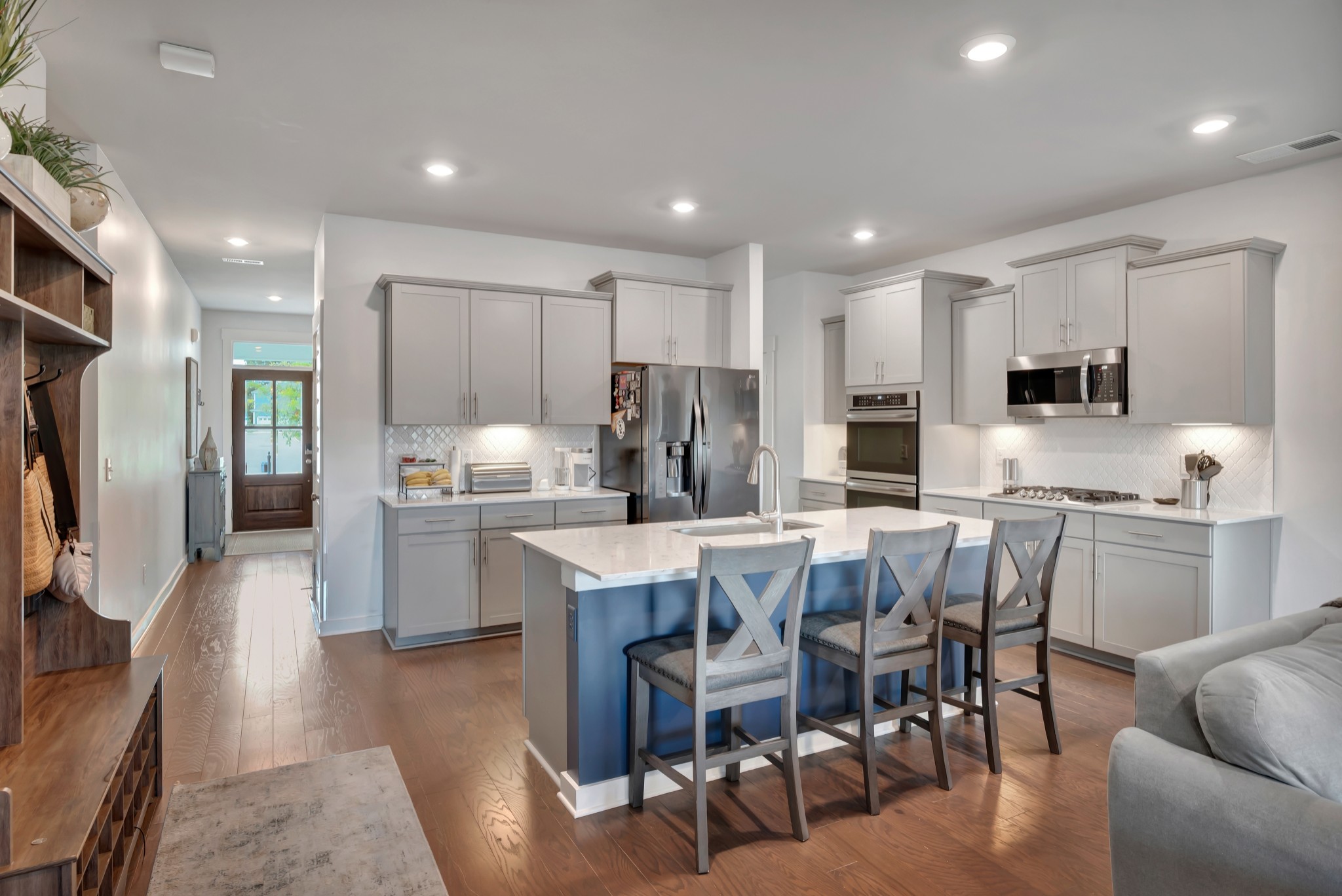 Thompsons Station, Tennessee 37179, United States, 5 Bedrooms Bedrooms, ,5 BathroomsBathrooms,Residential,Active,208640