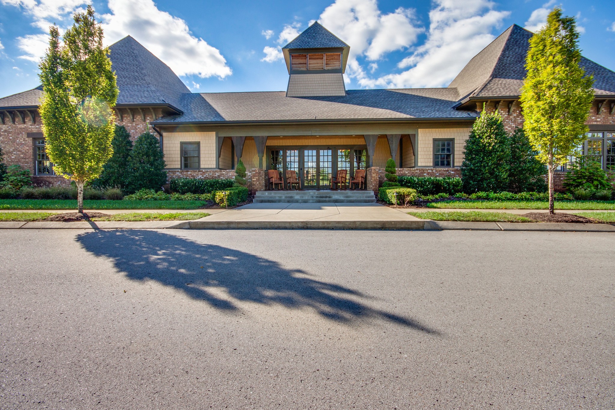 Thompsons Station, Tennessee 37179, United States, 5 Bedrooms Bedrooms, ,5 BathroomsBathrooms,Residential,Active,208640