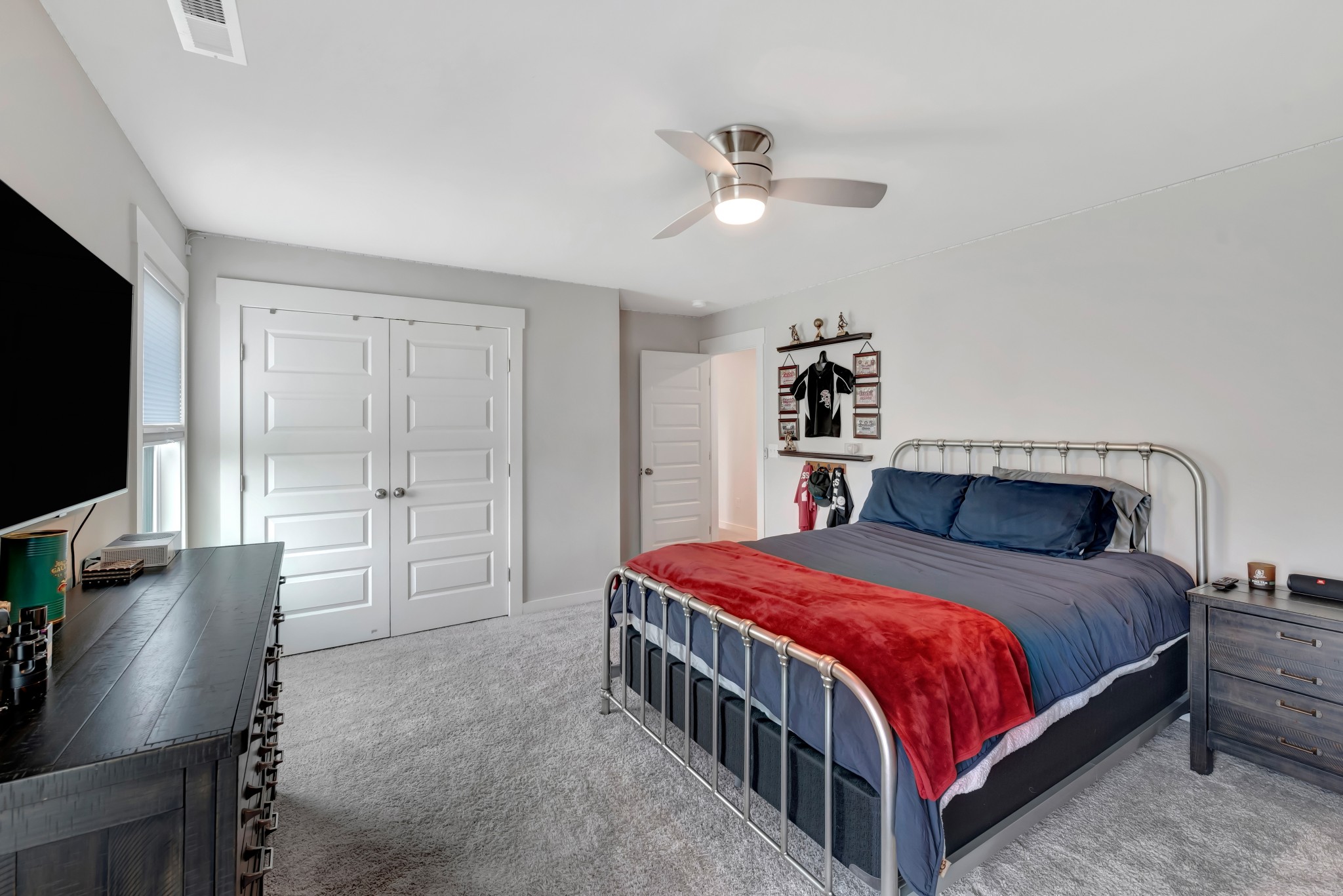 Thompsons Station, Tennessee 37179, United States, 5 Bedrooms Bedrooms, ,5 BathroomsBathrooms,Residential,Active,208640