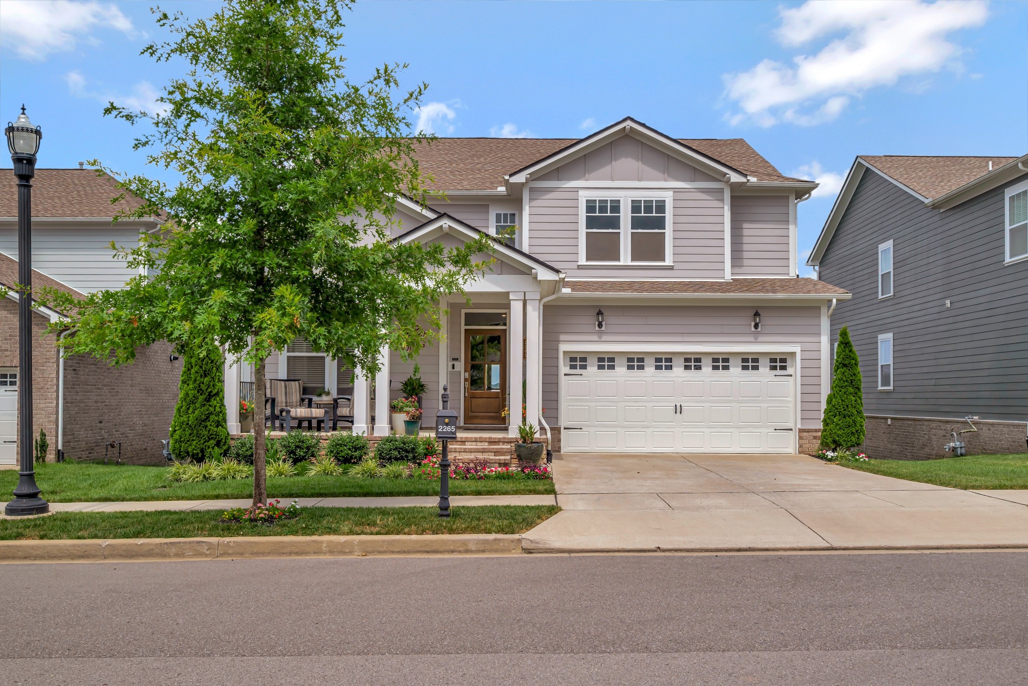 Thompsons Station, Tennessee 37179, United States, 5 Bedrooms Bedrooms, ,5 BathroomsBathrooms,Residential,Active,208640