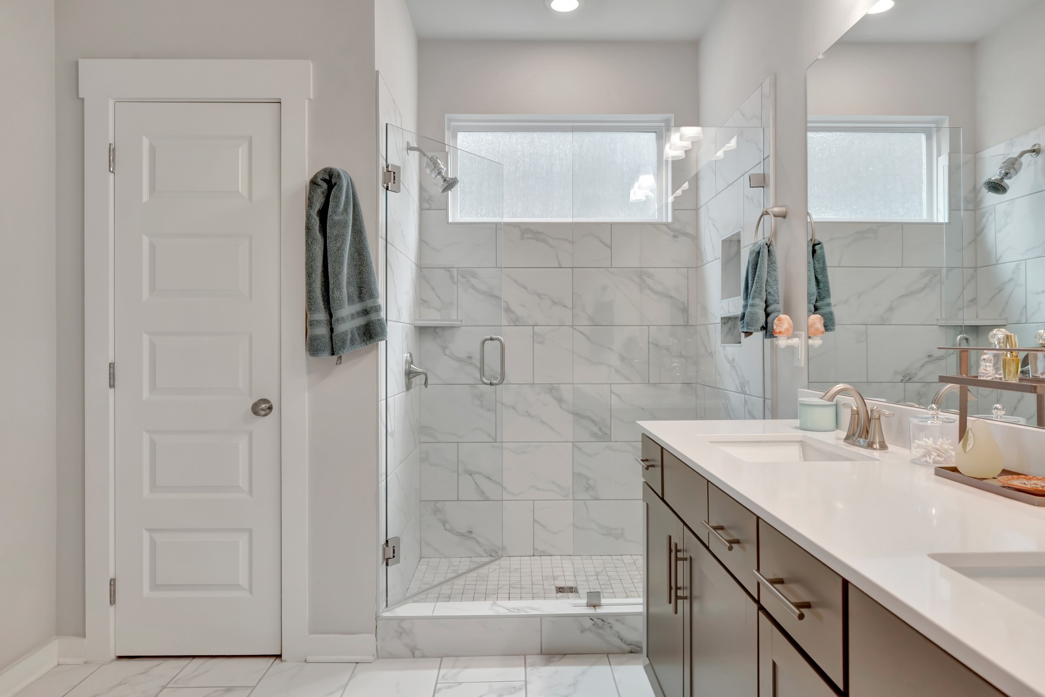 Thompsons Station, Tennessee 37179, United States, 5 Bedrooms Bedrooms, ,5 BathroomsBathrooms,Residential,Active,208640