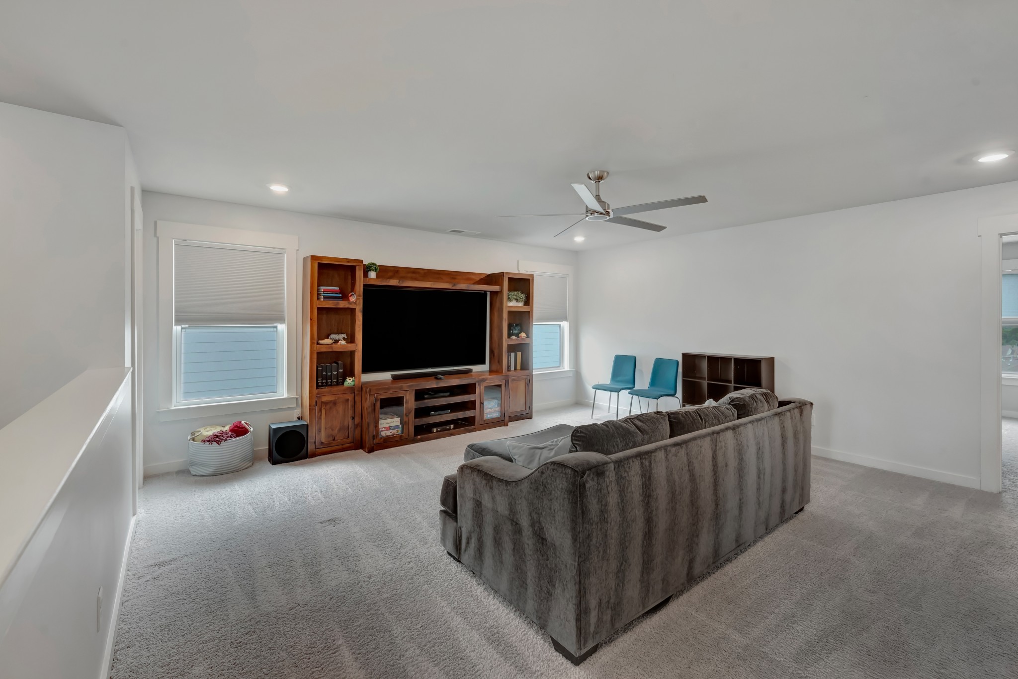 Thompsons Station, Tennessee 37179, United States, 5 Bedrooms Bedrooms, ,5 BathroomsBathrooms,Residential,Active,208640