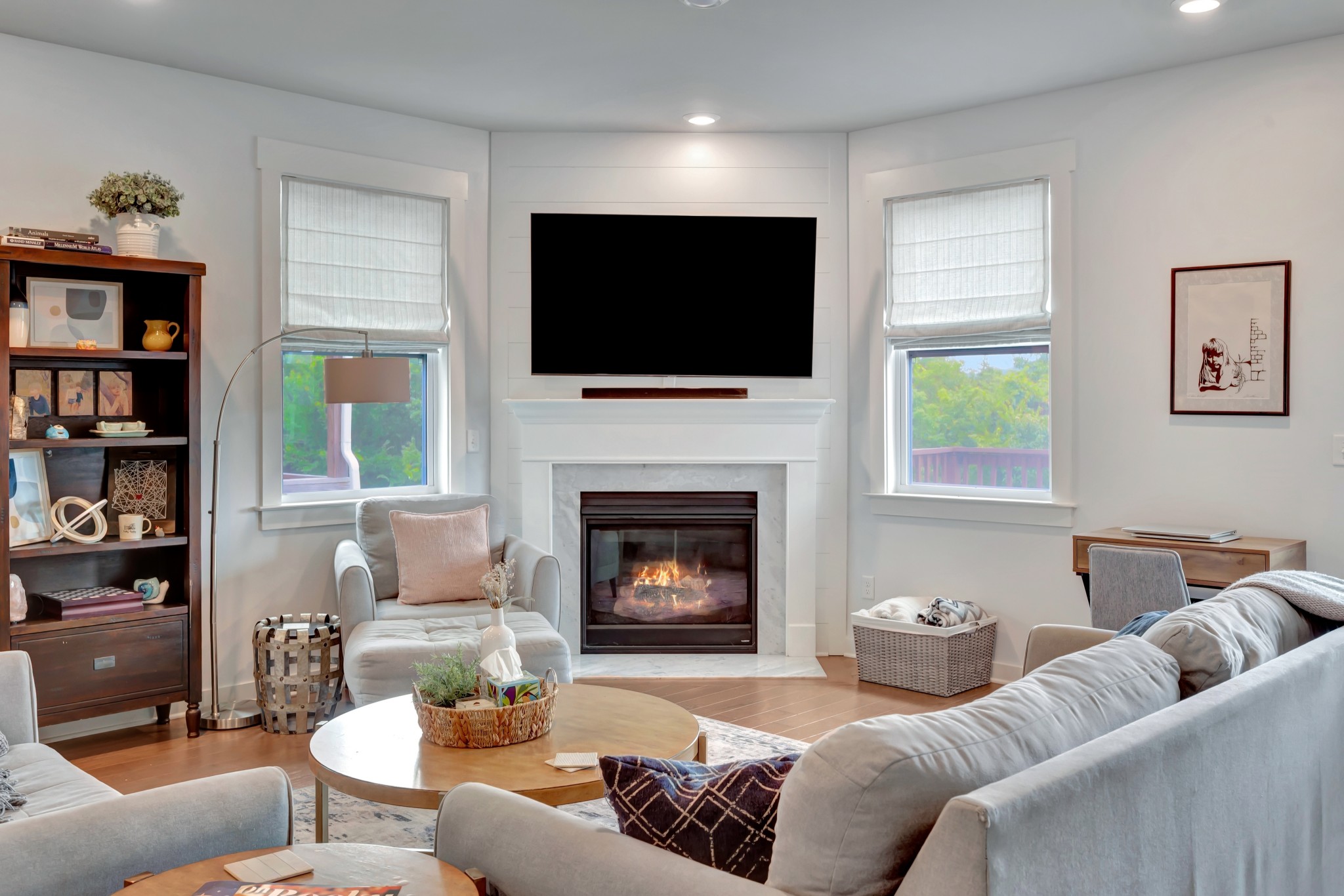 Thompsons Station, Tennessee 37179, United States, 5 Bedrooms Bedrooms, ,5 BathroomsBathrooms,Residential,Active,208640