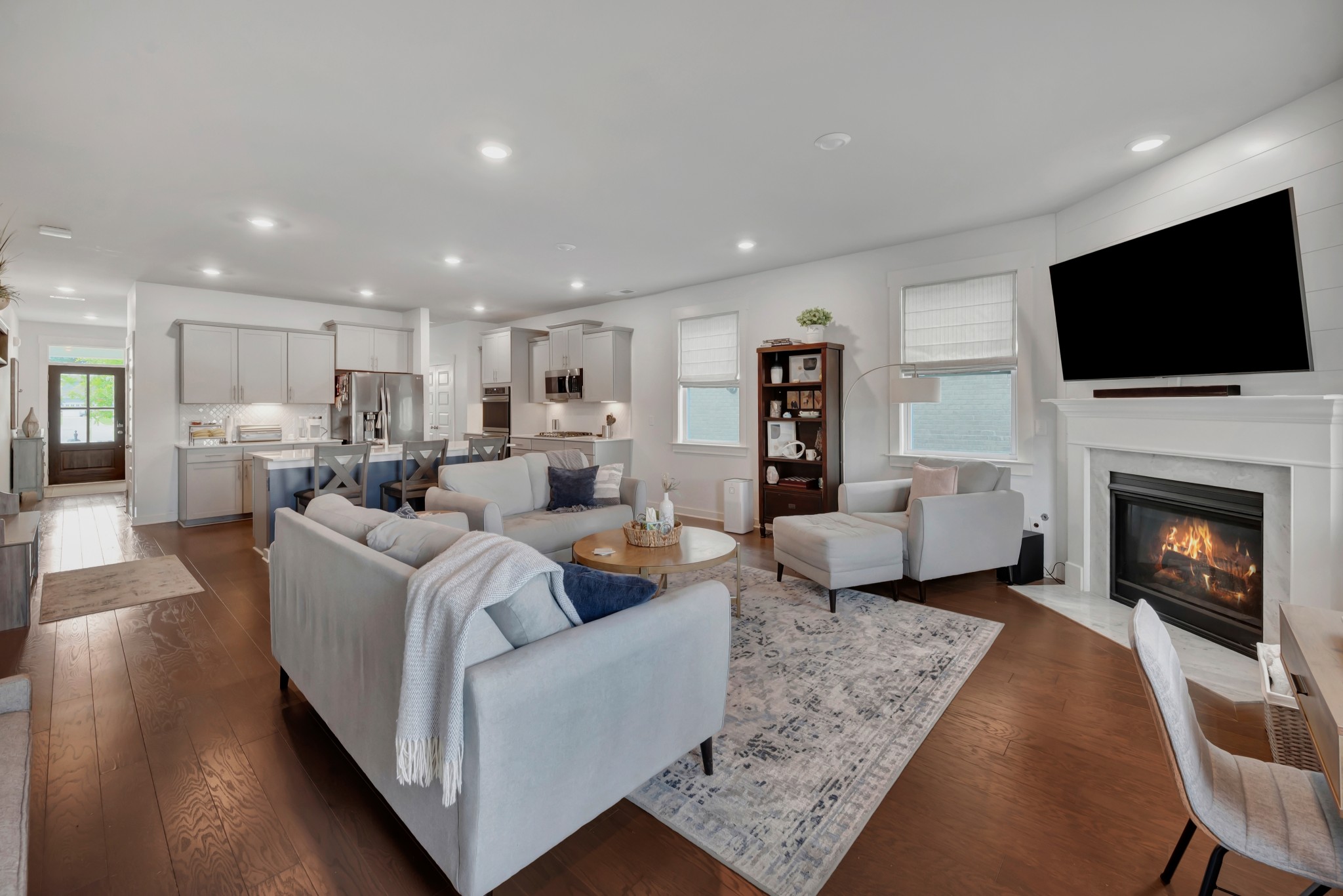 Thompsons Station, Tennessee 37179, United States, 5 Bedrooms Bedrooms, ,5 BathroomsBathrooms,Residential,Active,208640