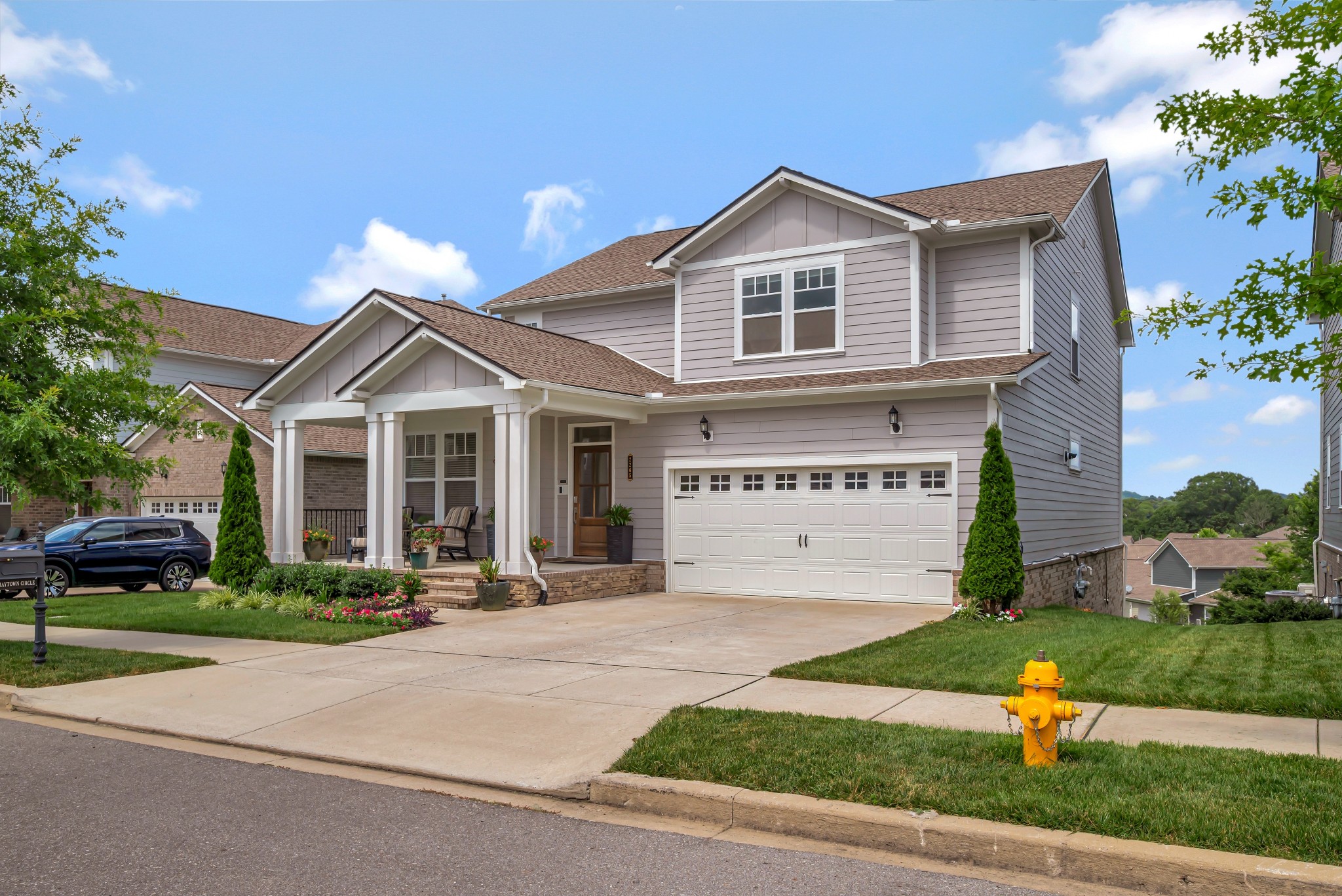 Thompsons Station, Tennessee 37179, United States, 5 Bedrooms Bedrooms, ,5 BathroomsBathrooms,Residential,Active,208640