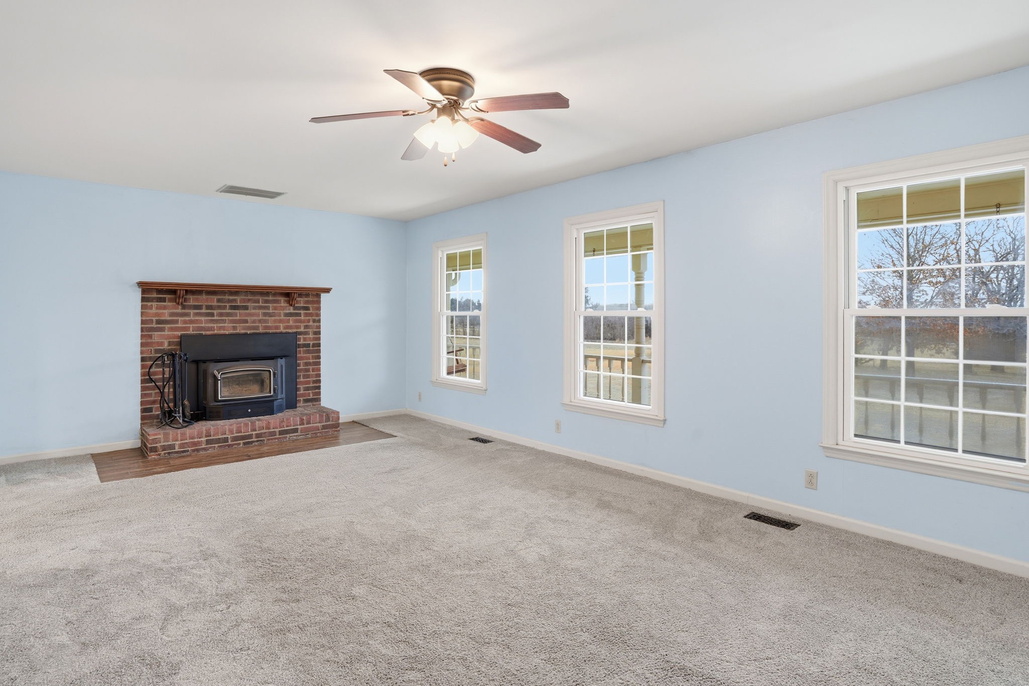 7668 Bradyville Pike