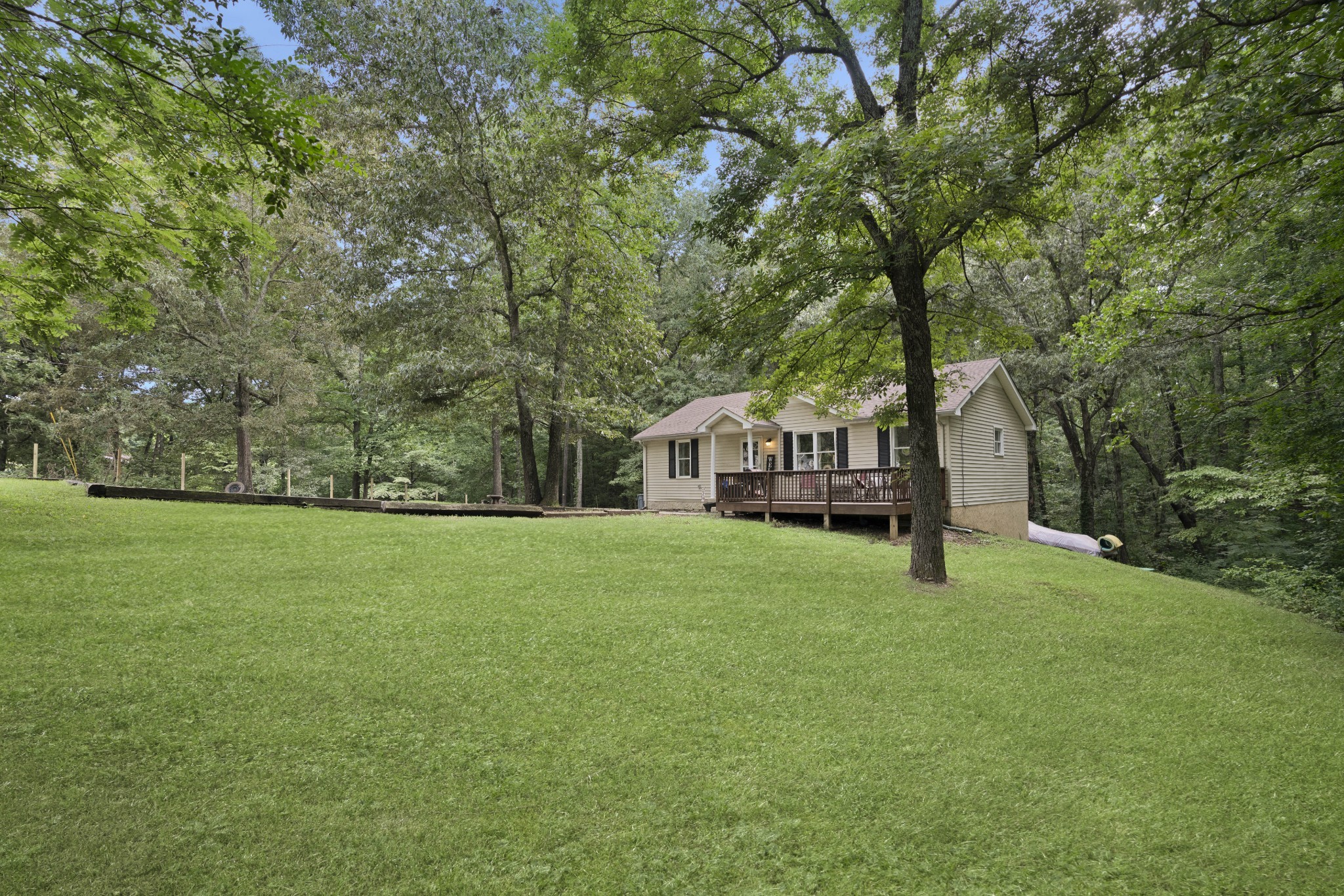 2272 Ferry Rd