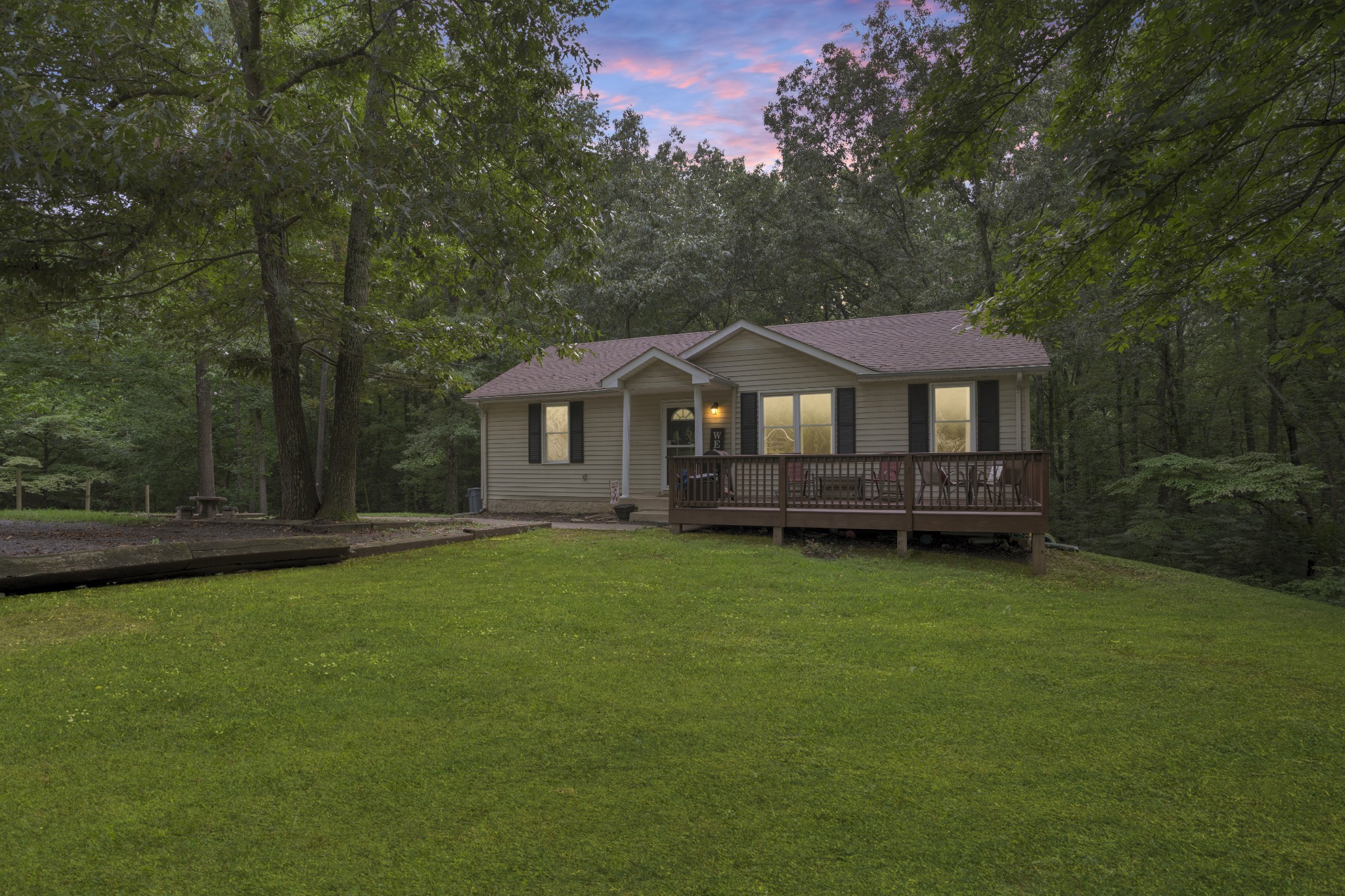 2272 Ferry Rd