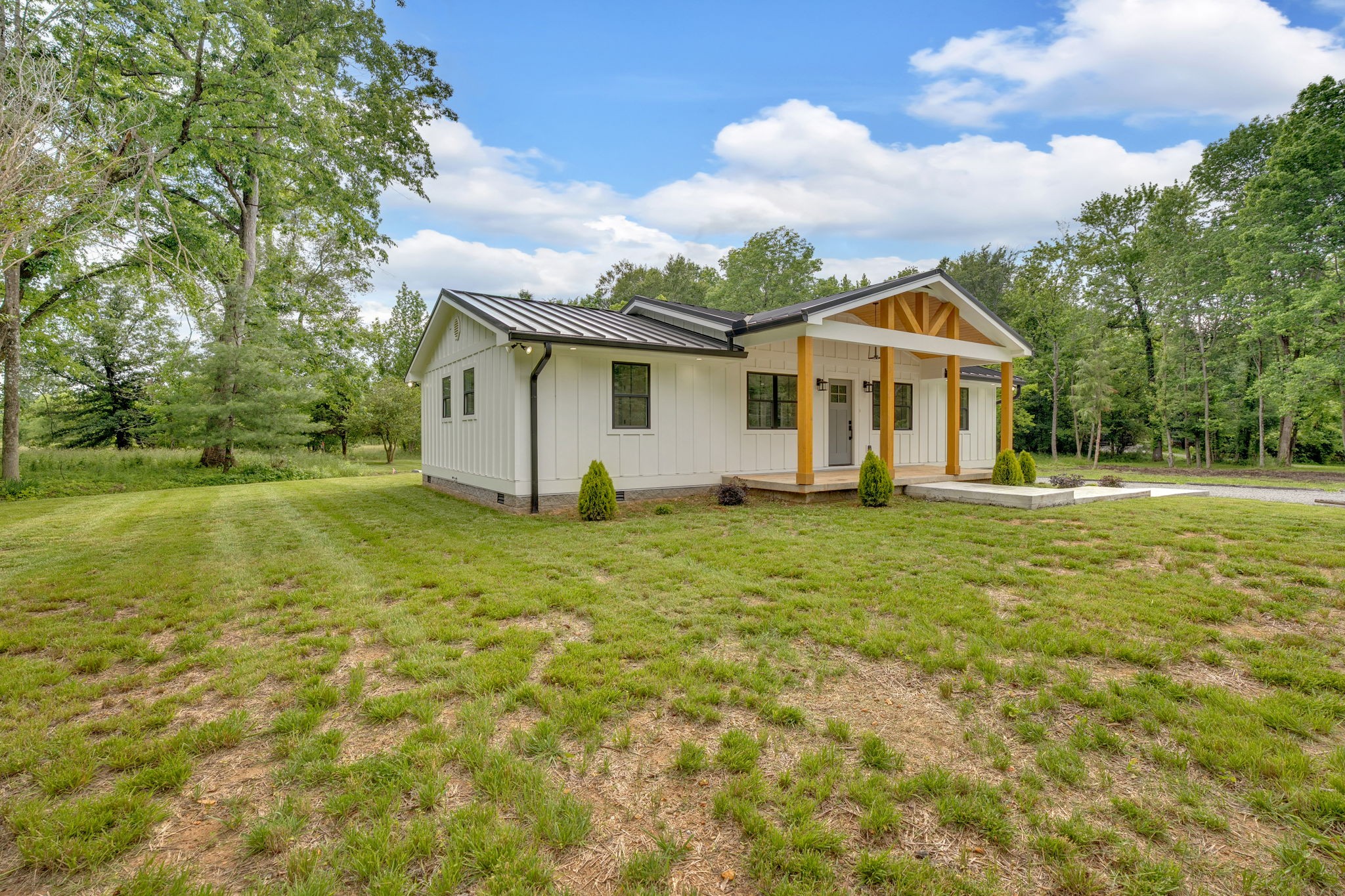 7089 Highway 41A