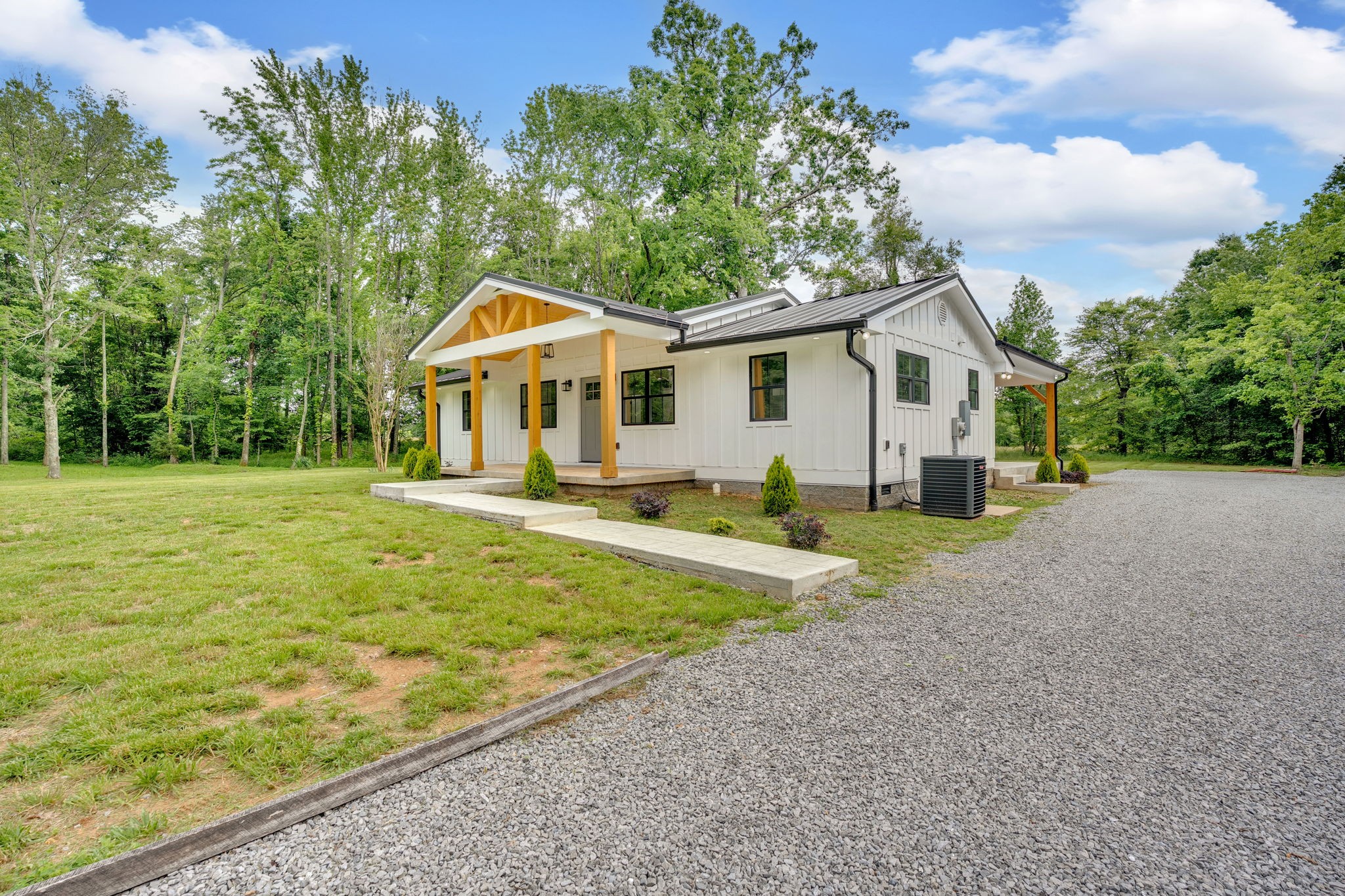 7089 Highway 41A