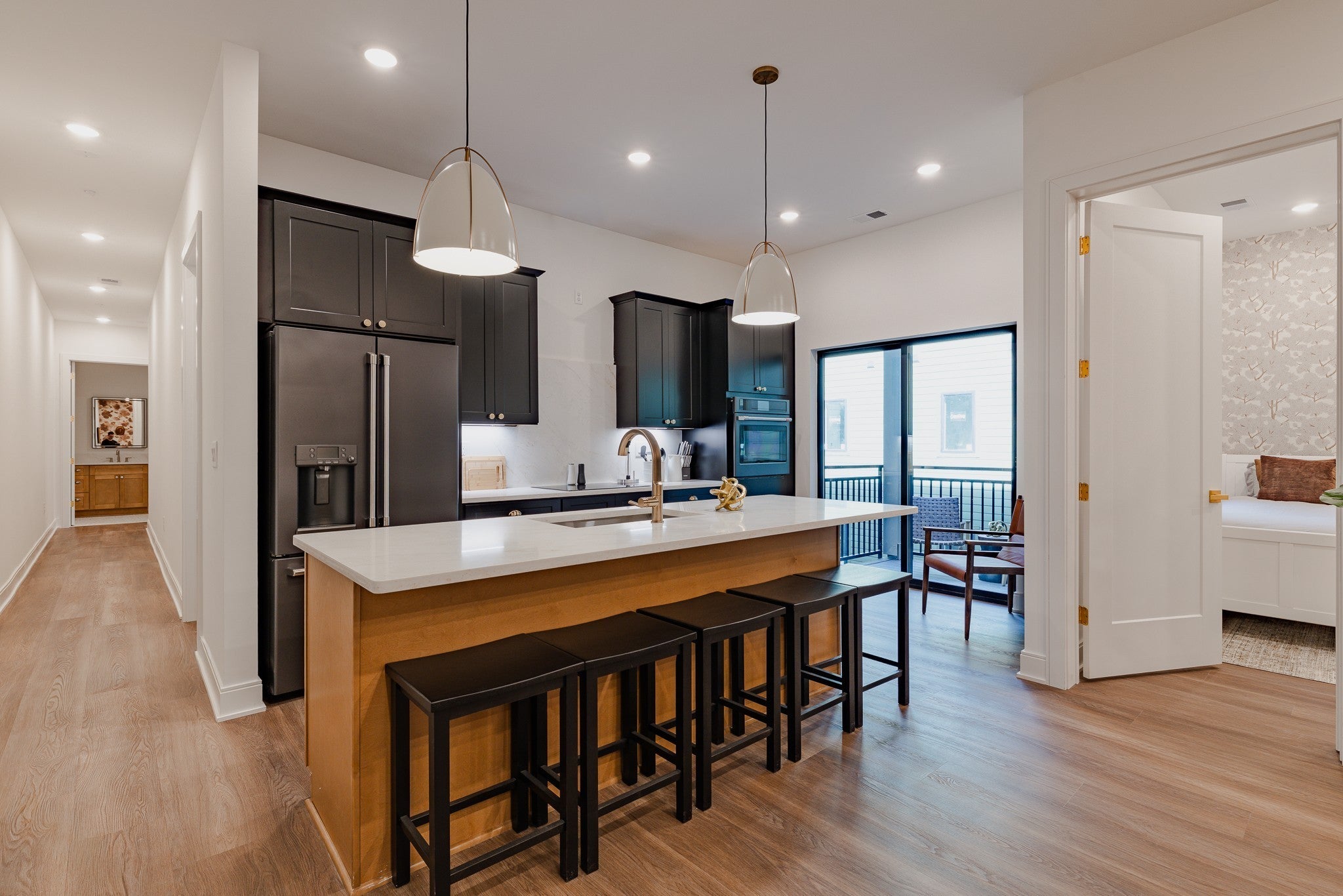 3509 Charlotte Ave W 404, Nashville TN 37209 4-bed condo, photo 2 of 45