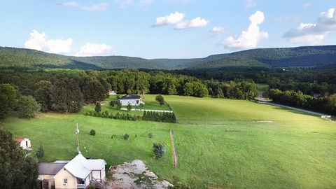 1055 Chestnut Grove Rd Morrison TN 37357