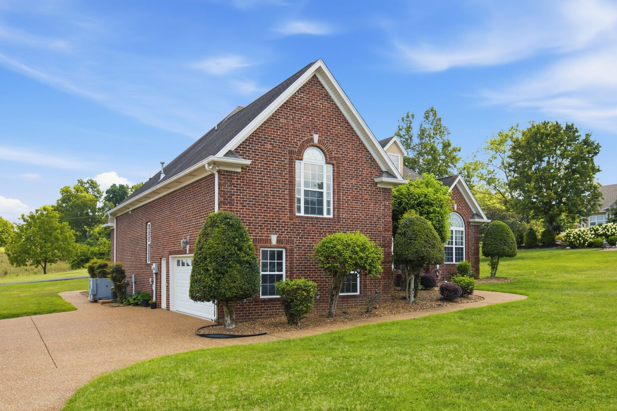 103 Lexington Dr