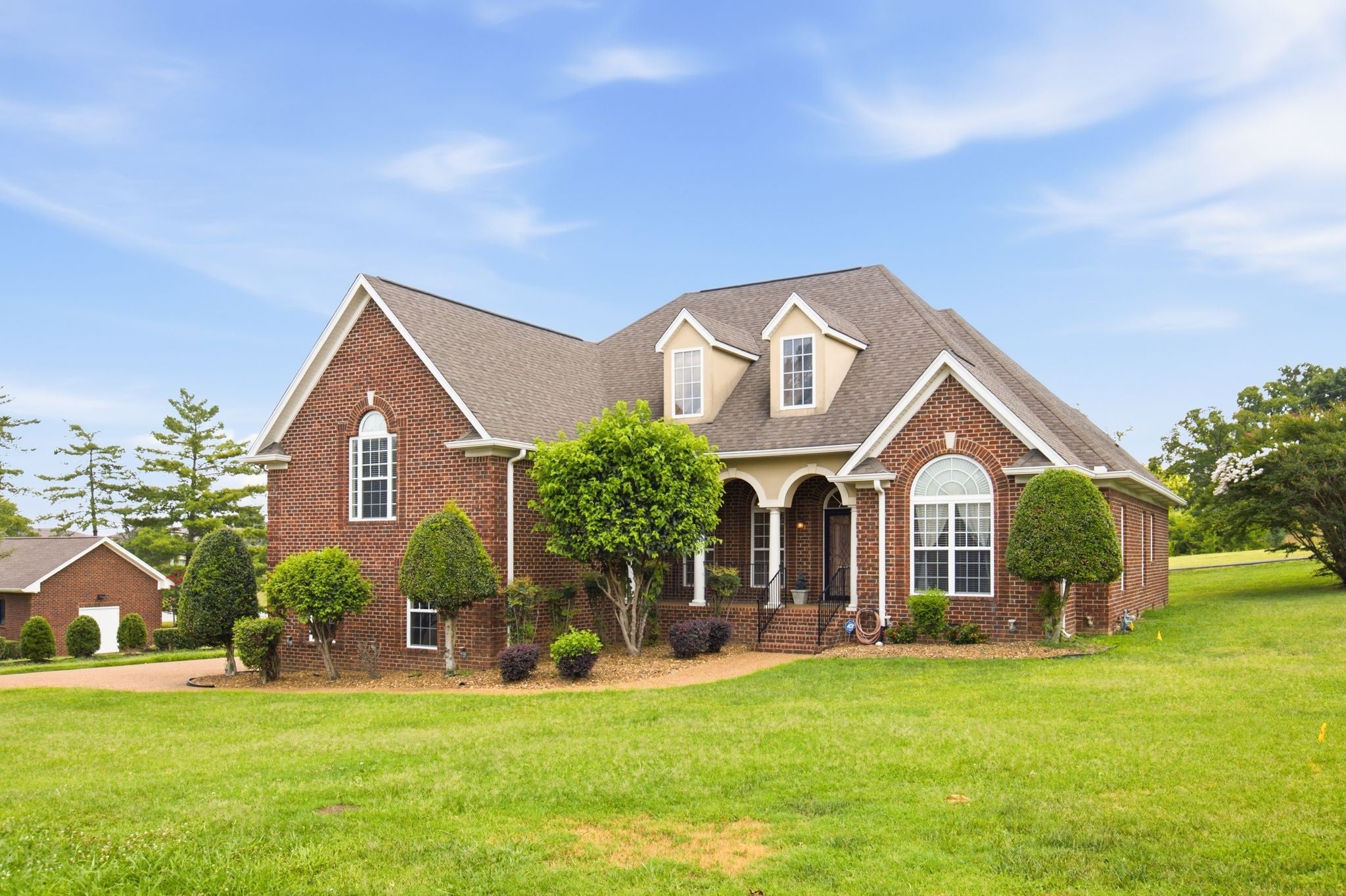103 Lexington Dr