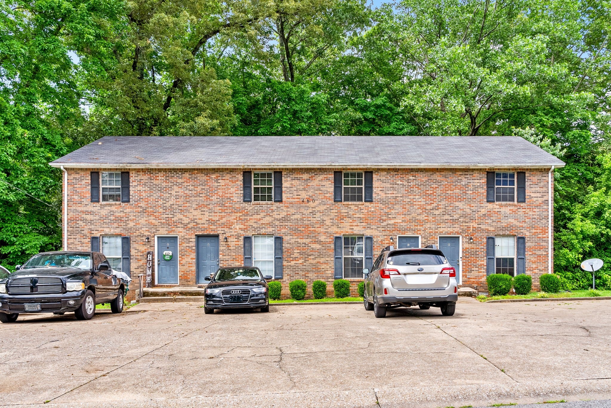 460 Martha Ln