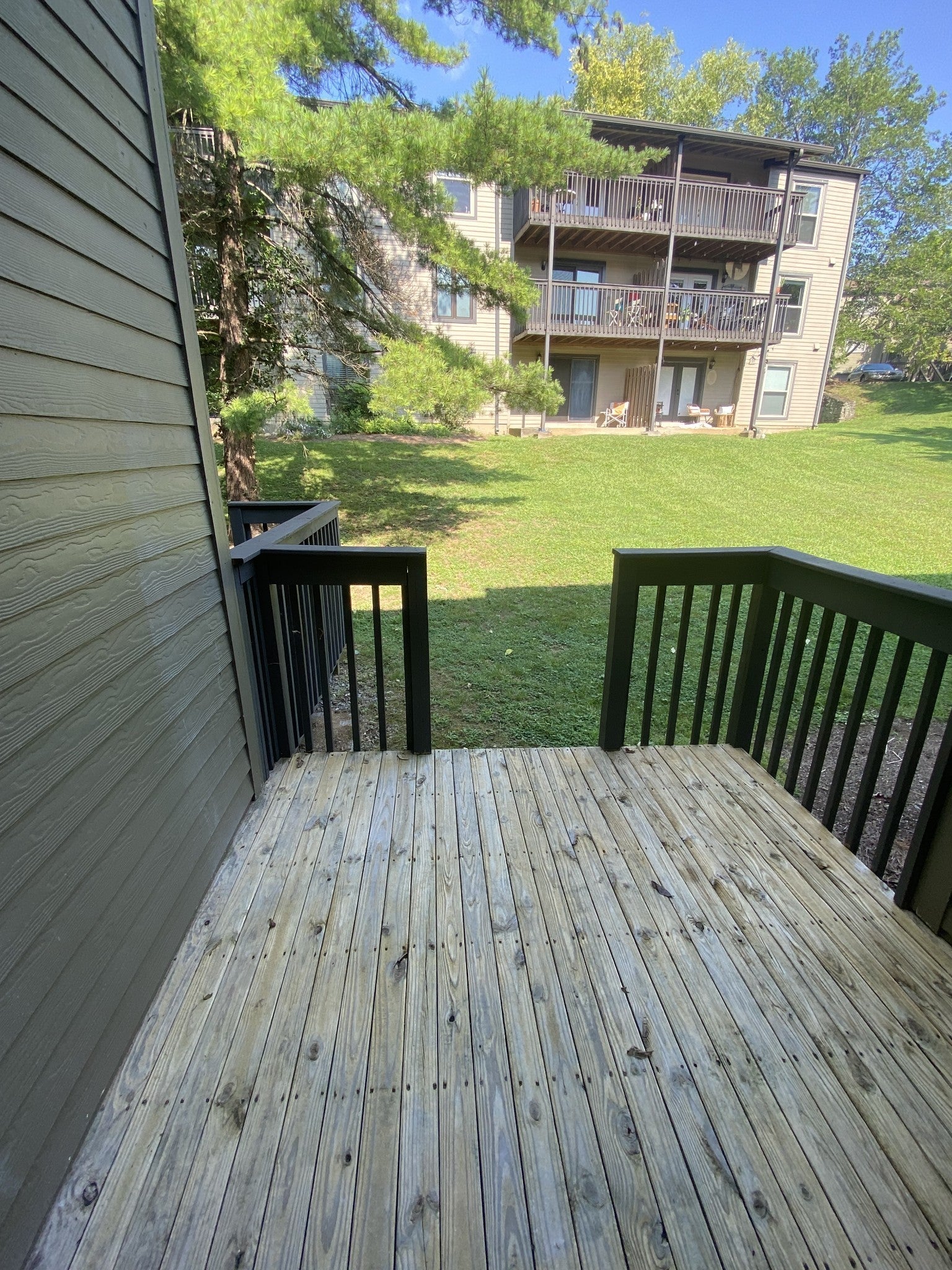 2-bed condo for sale in Nashville, TN 37215, 114 Summit Ridge Ct 114 Summit Ridge Ct, Nashville TN 37215 2-bed condo, photo 4 of 18