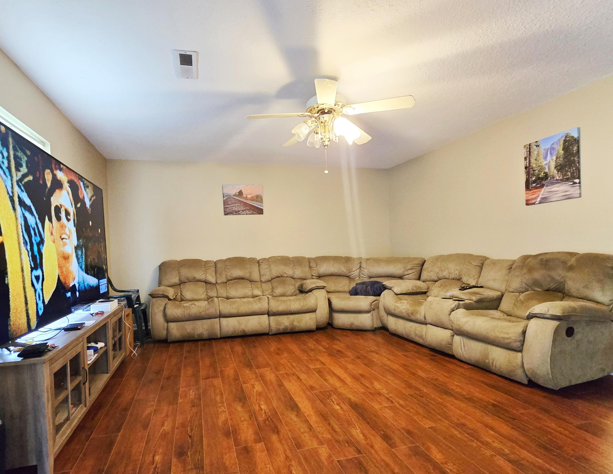 407 W 3rd Street