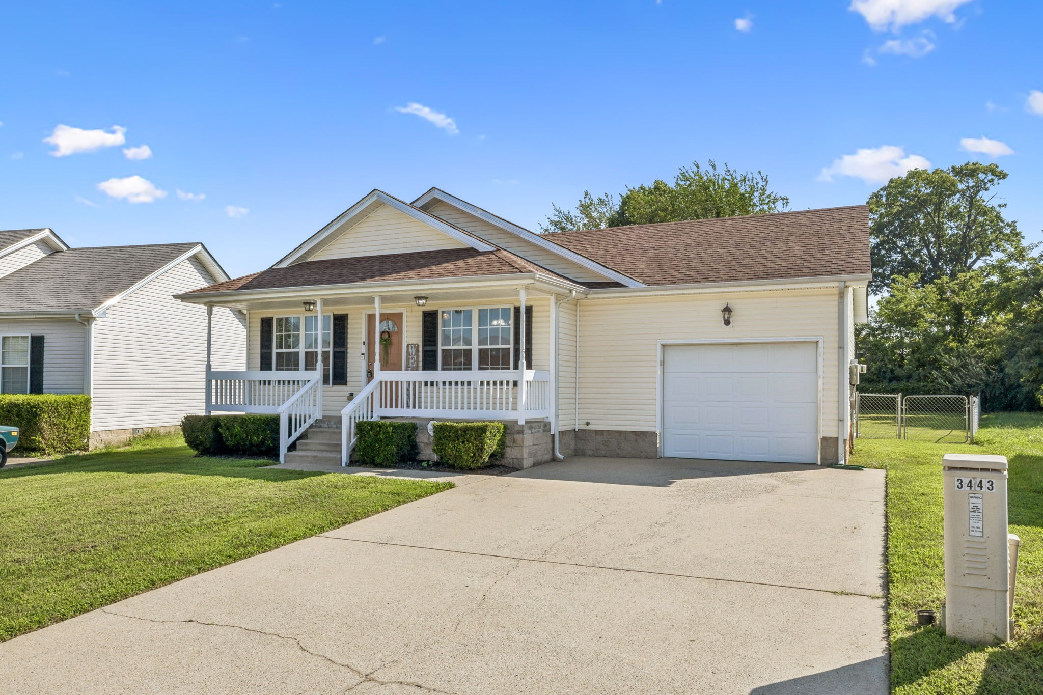 3443 Foxrun Ln