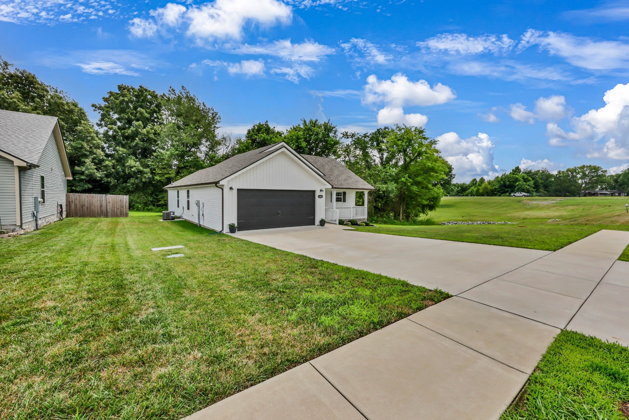 1405 Fredrick Dr